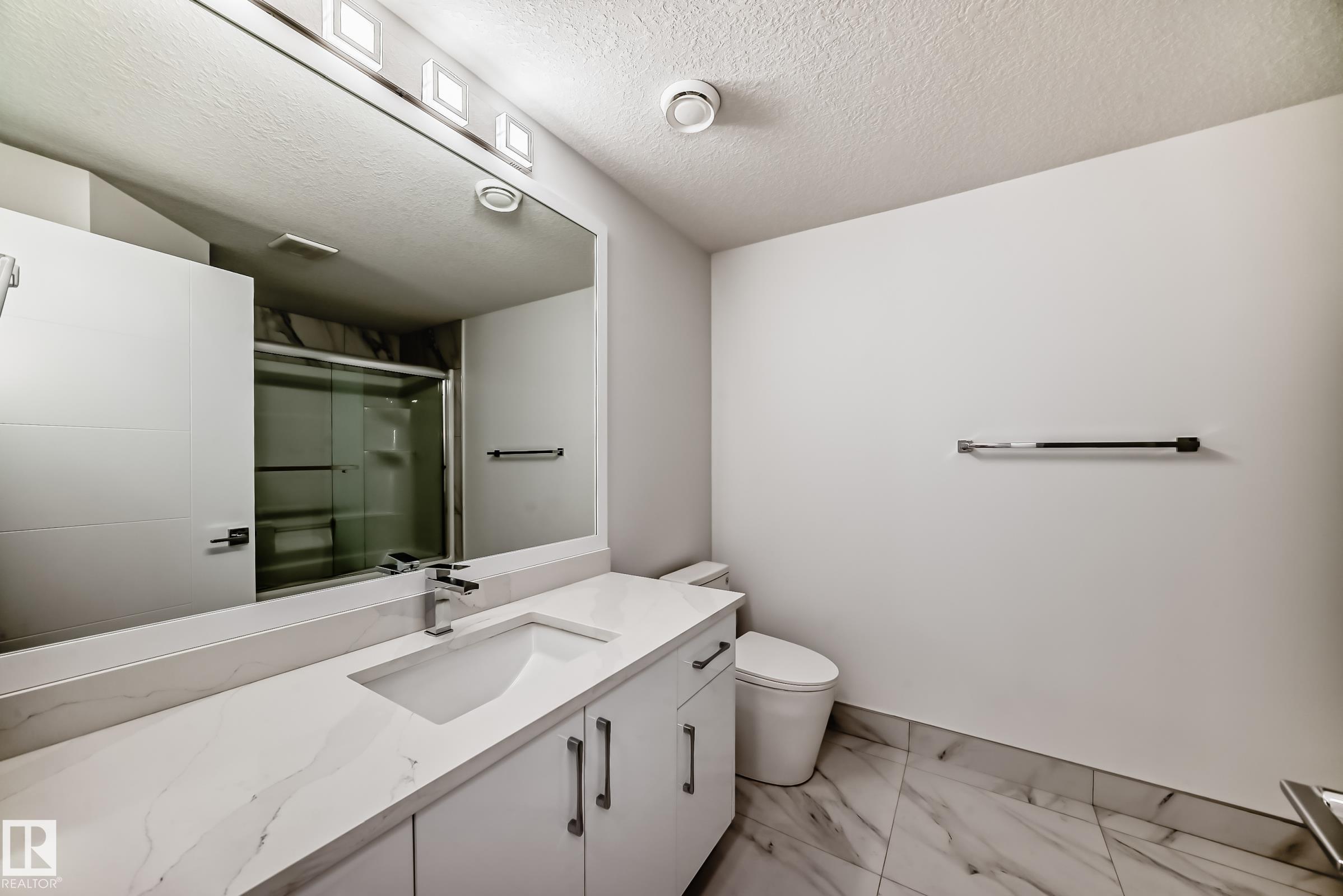 Photo 62 at 340 33 Avenue NW, Maple Crest, Edmonton
