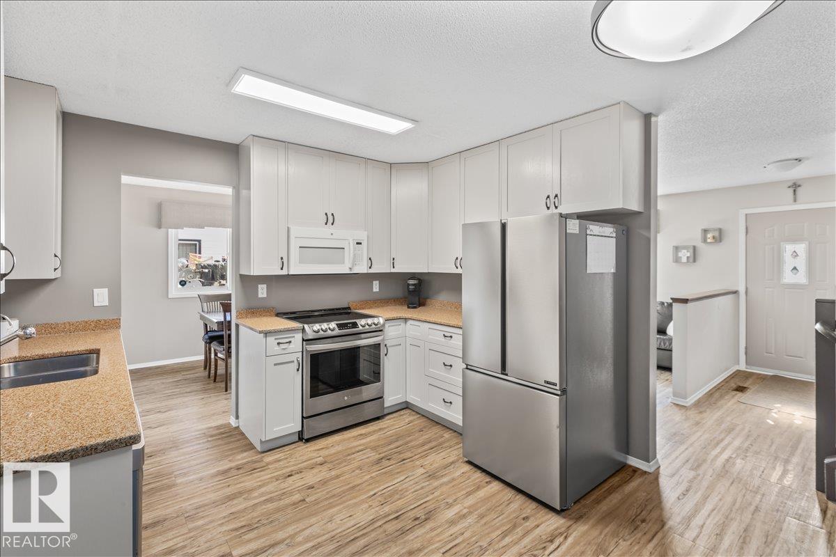 Photo 10 at 9504 96 Street, Morinville
