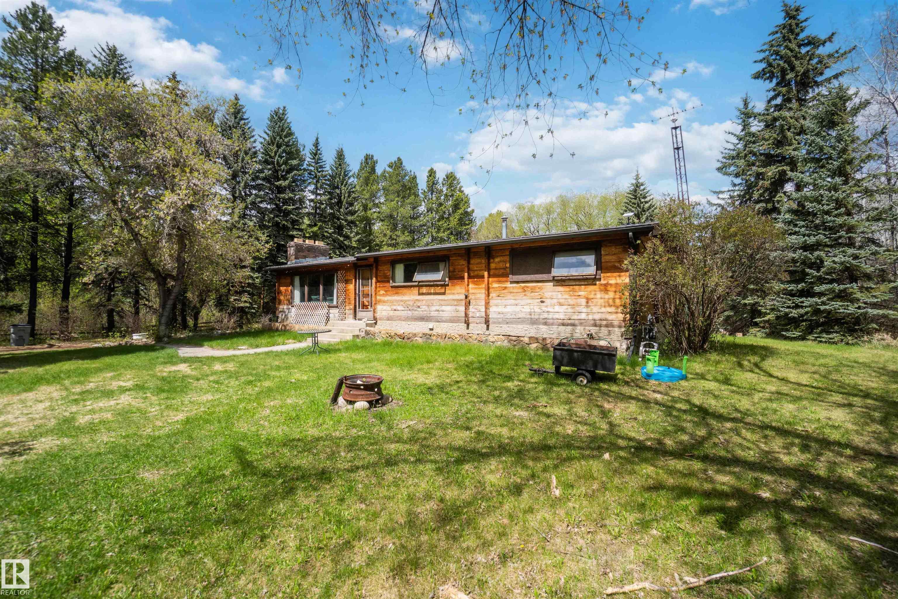 910 Hermitage Avenue, Spring Lake, Rural Parkland County