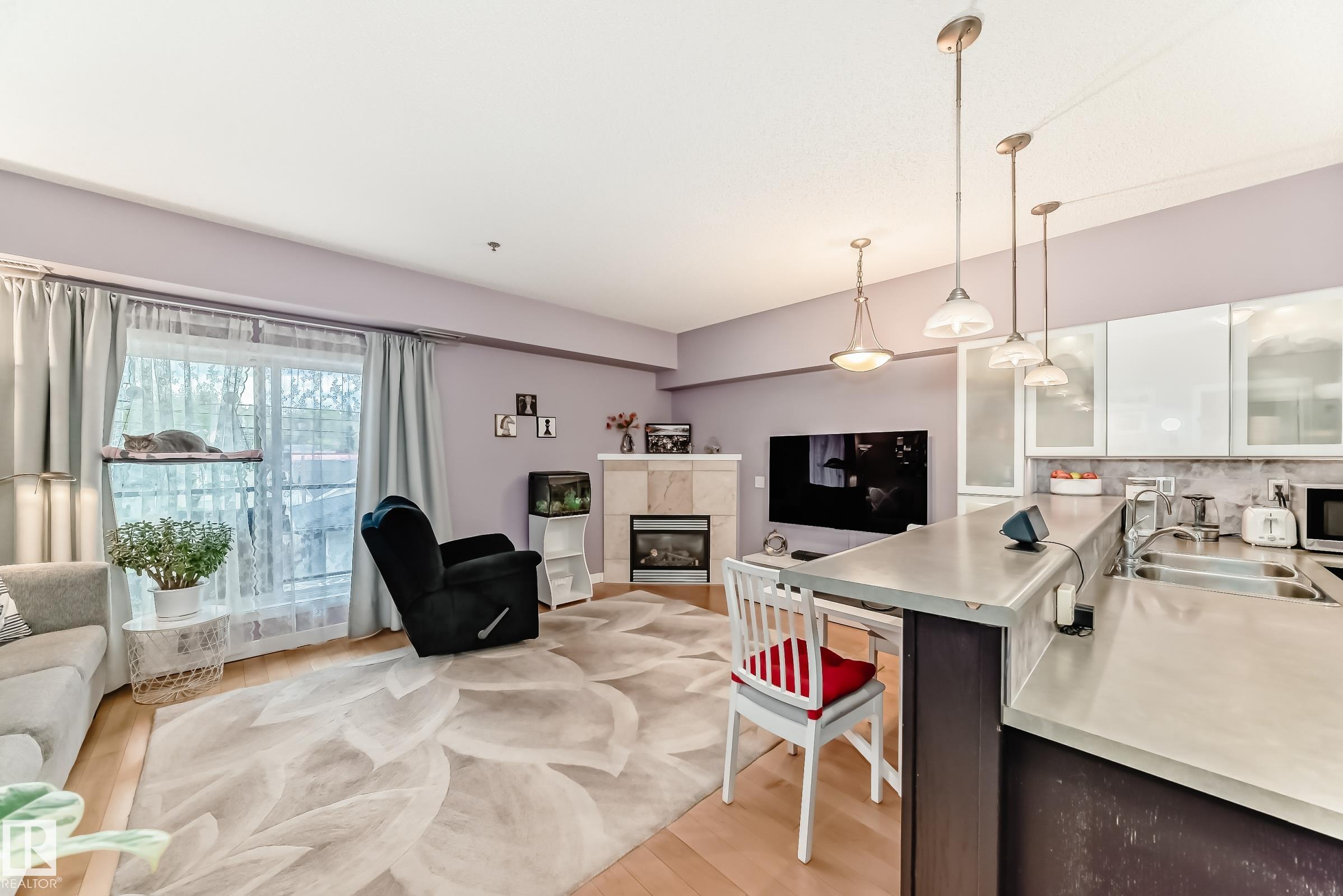 Photo 14 at 211 - 9750 94 Street NW, Cloverdale, Edmonton