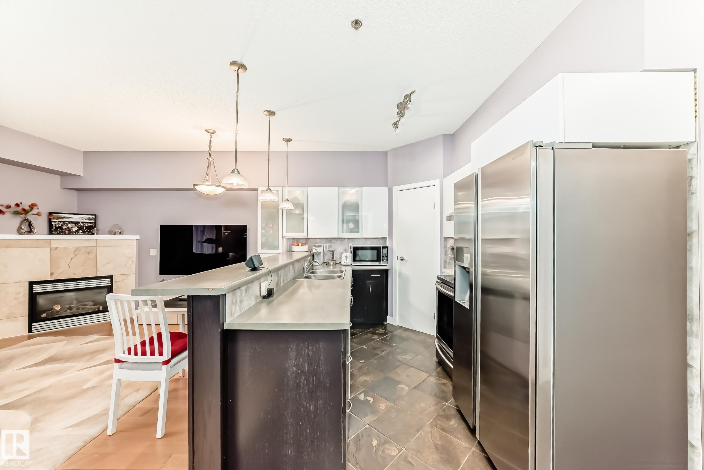 Photo 8 at 211 - 9750 94 Street NW, Cloverdale, Edmonton