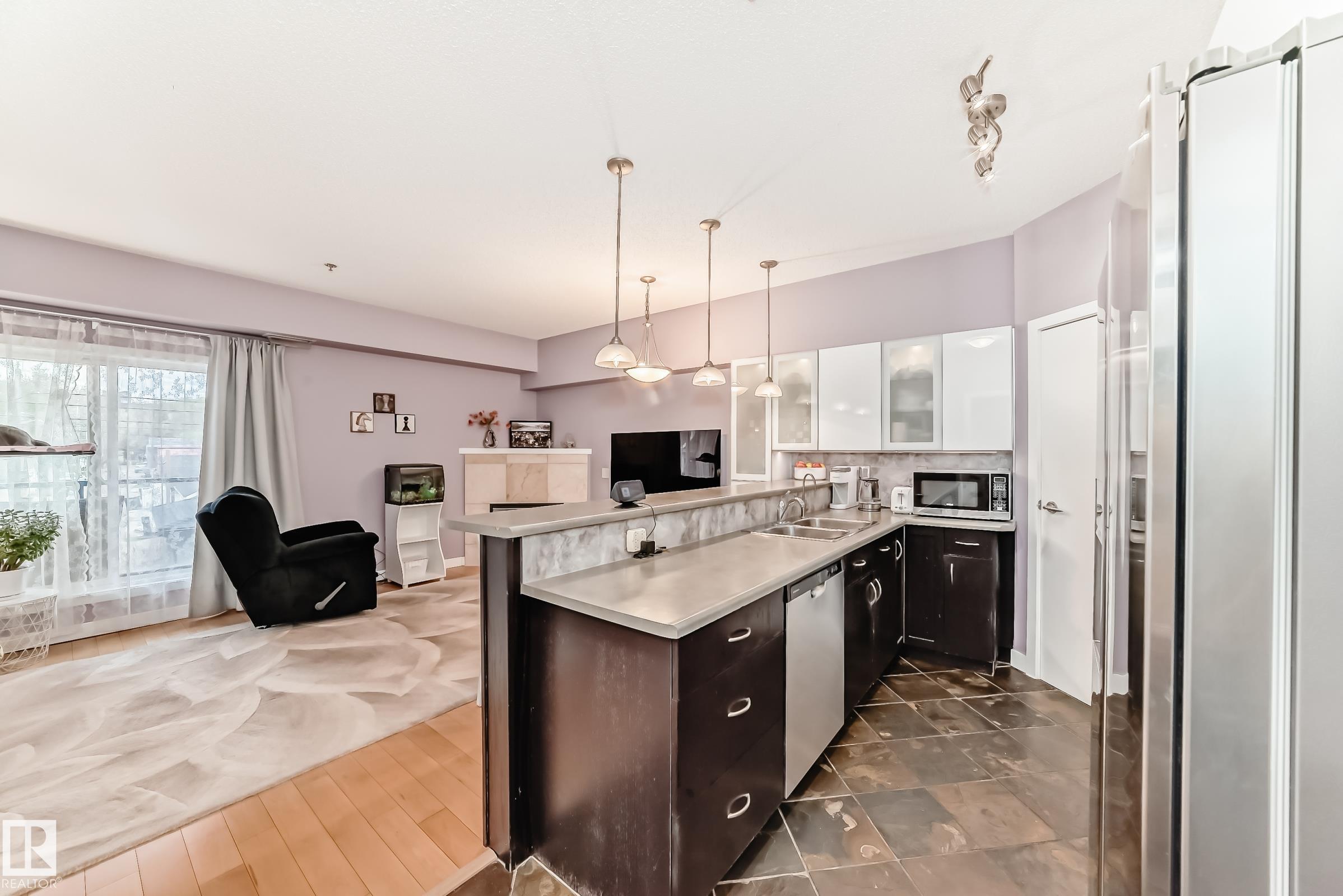 Photo 9 at 211 - 9750 94 Street NW, Cloverdale, Edmonton
