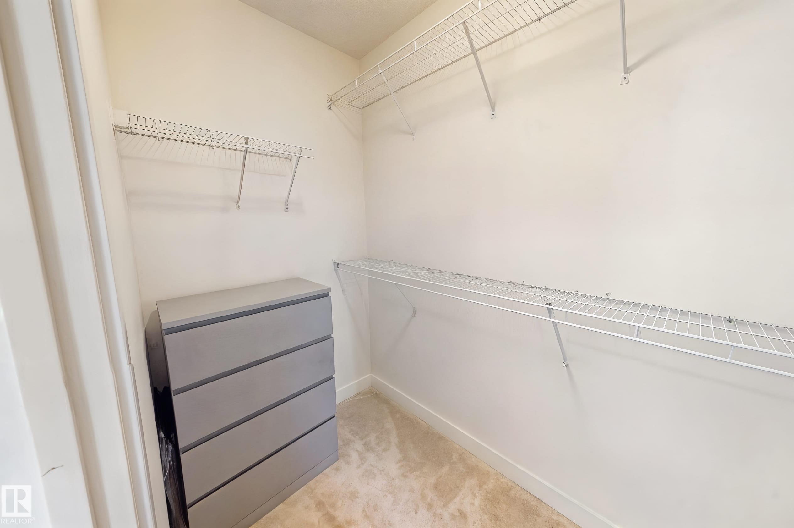 Photo 12 at 2093 Maple Road NW, Maple Crest, Edmonton