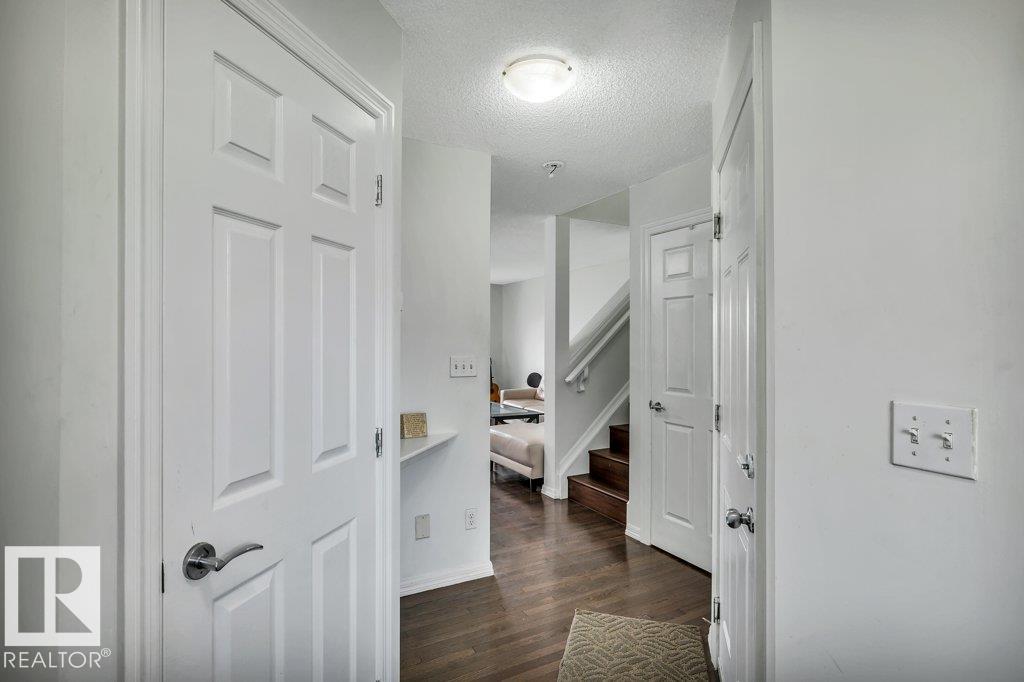 2813 18a Avenue NW, Laurel, Edmonton