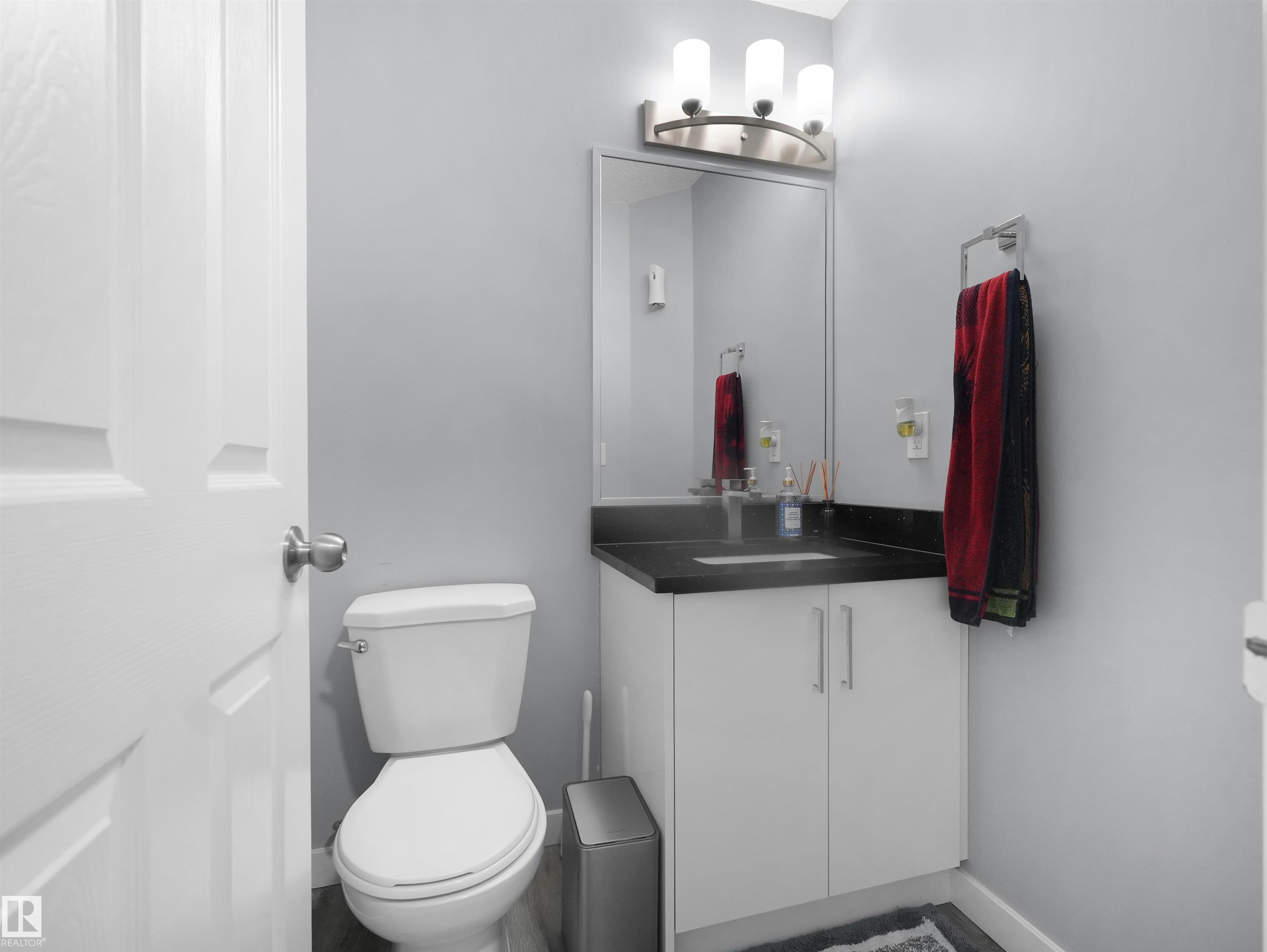 Picture for #25 501 YOUVILLE DR E NW