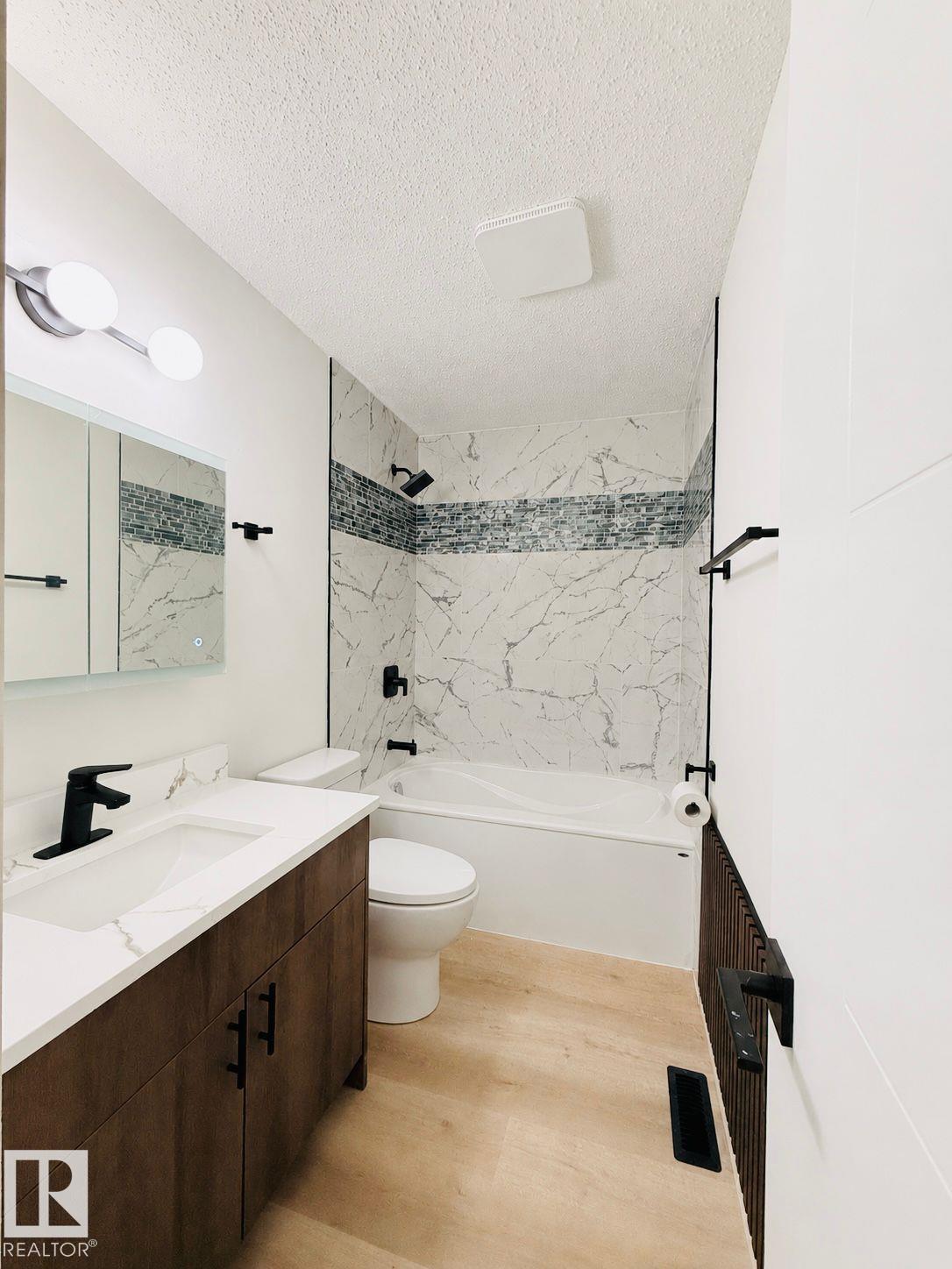 Photo 20 at 11628 151 Avenue NW, Caernarvon, Edmonton