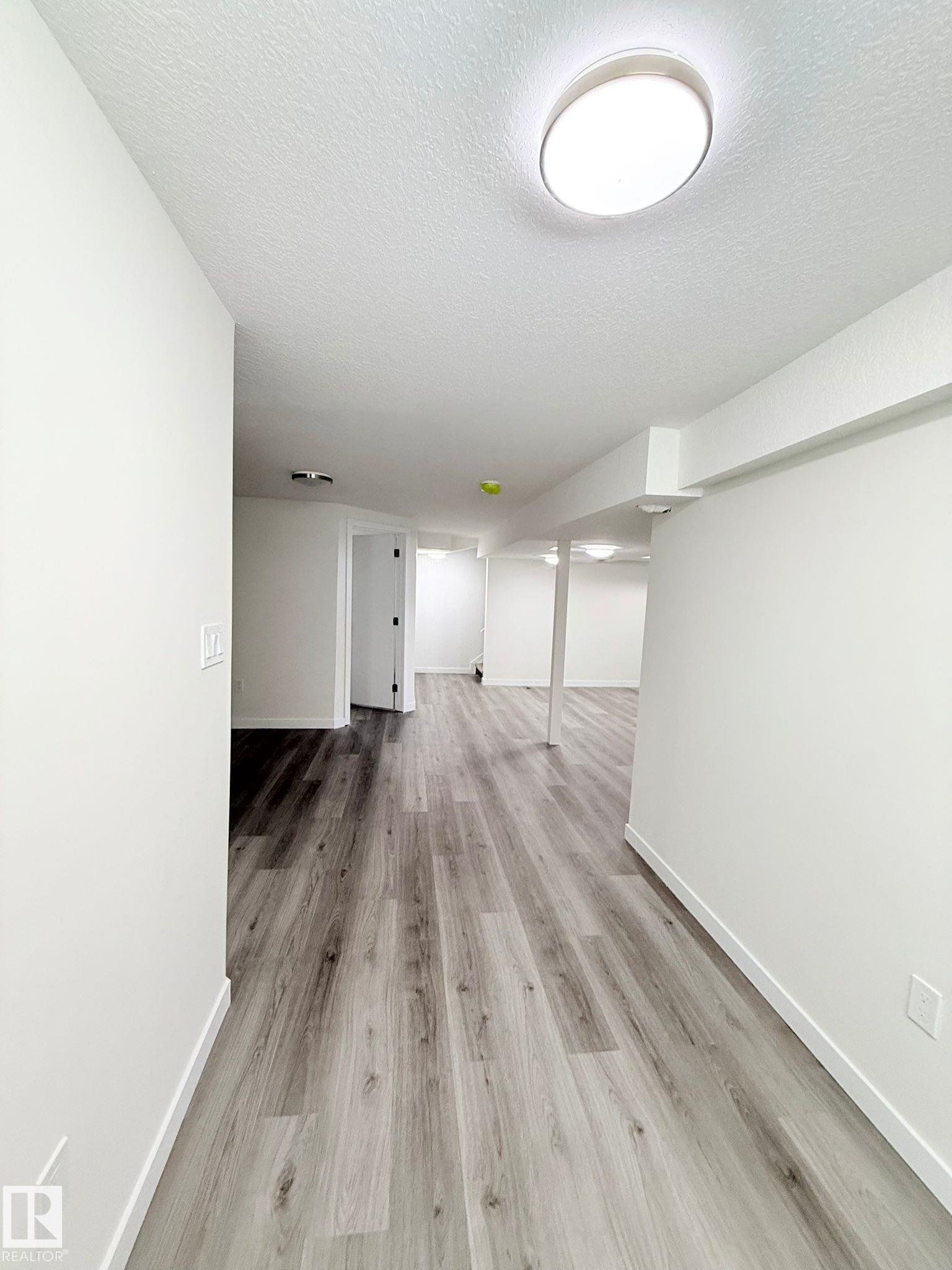 Photo 7 at 11628 151 Avenue NW, Caernarvon, Edmonton
