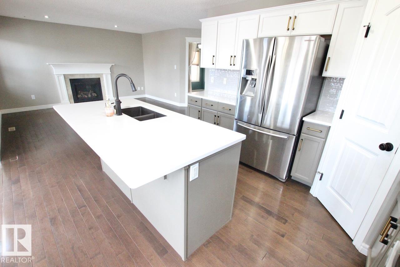 Photo 13 at 1416 56 Street SW, Walker, Edmonton