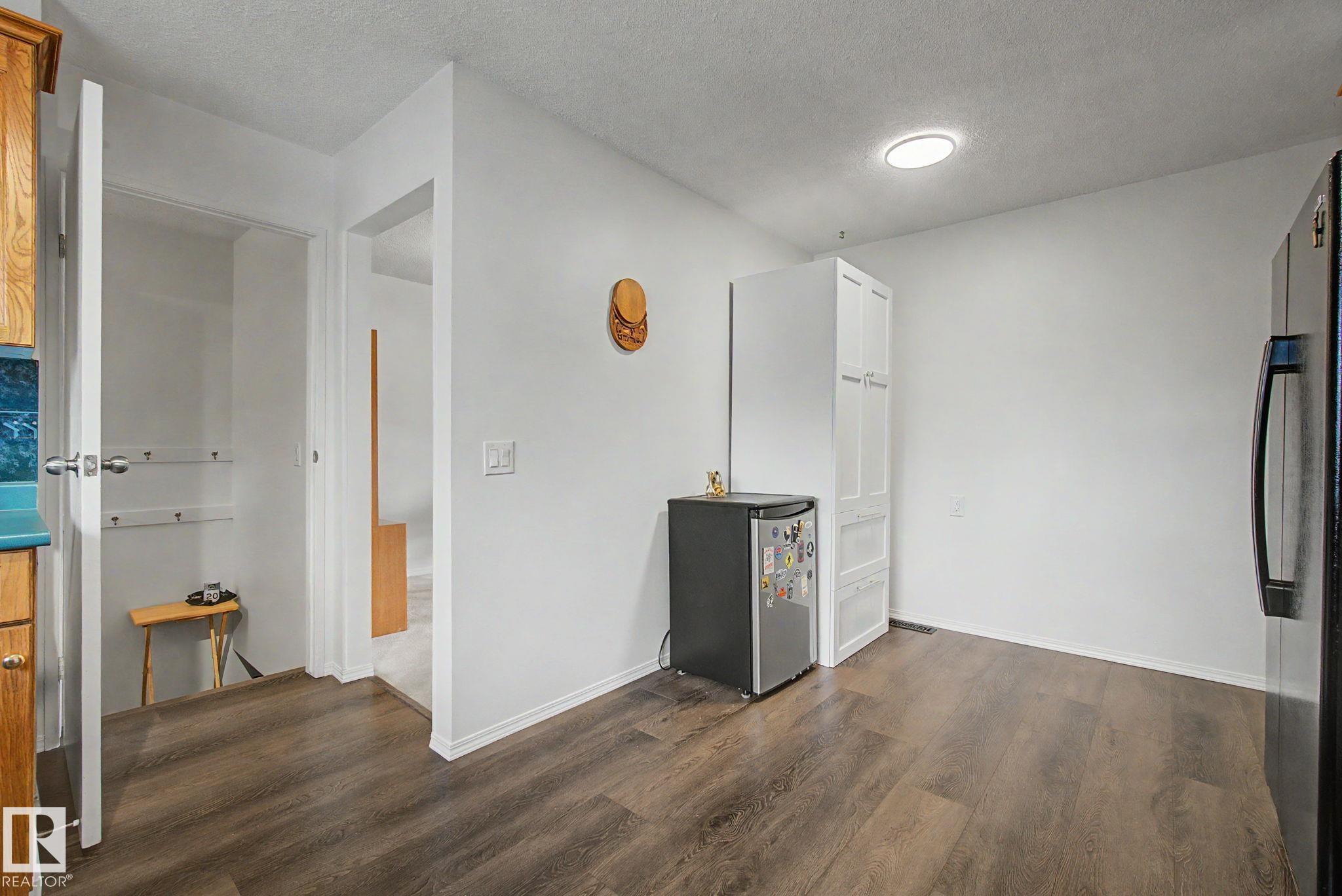 Photo 16 at 49 Main Boulevard, Mills Haven, Sherwood Park