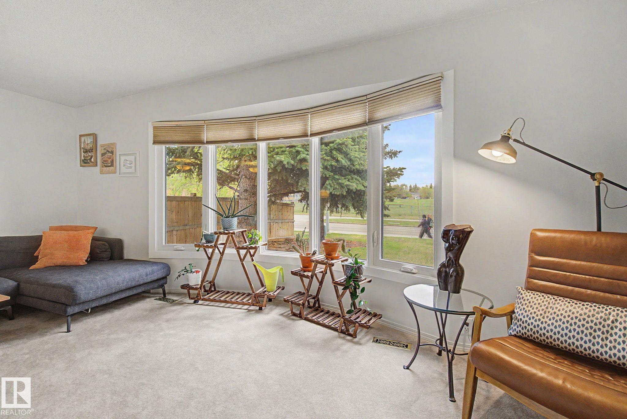 Photo 6 at 49 Main Boulevard, Mills Haven, Sherwood Park