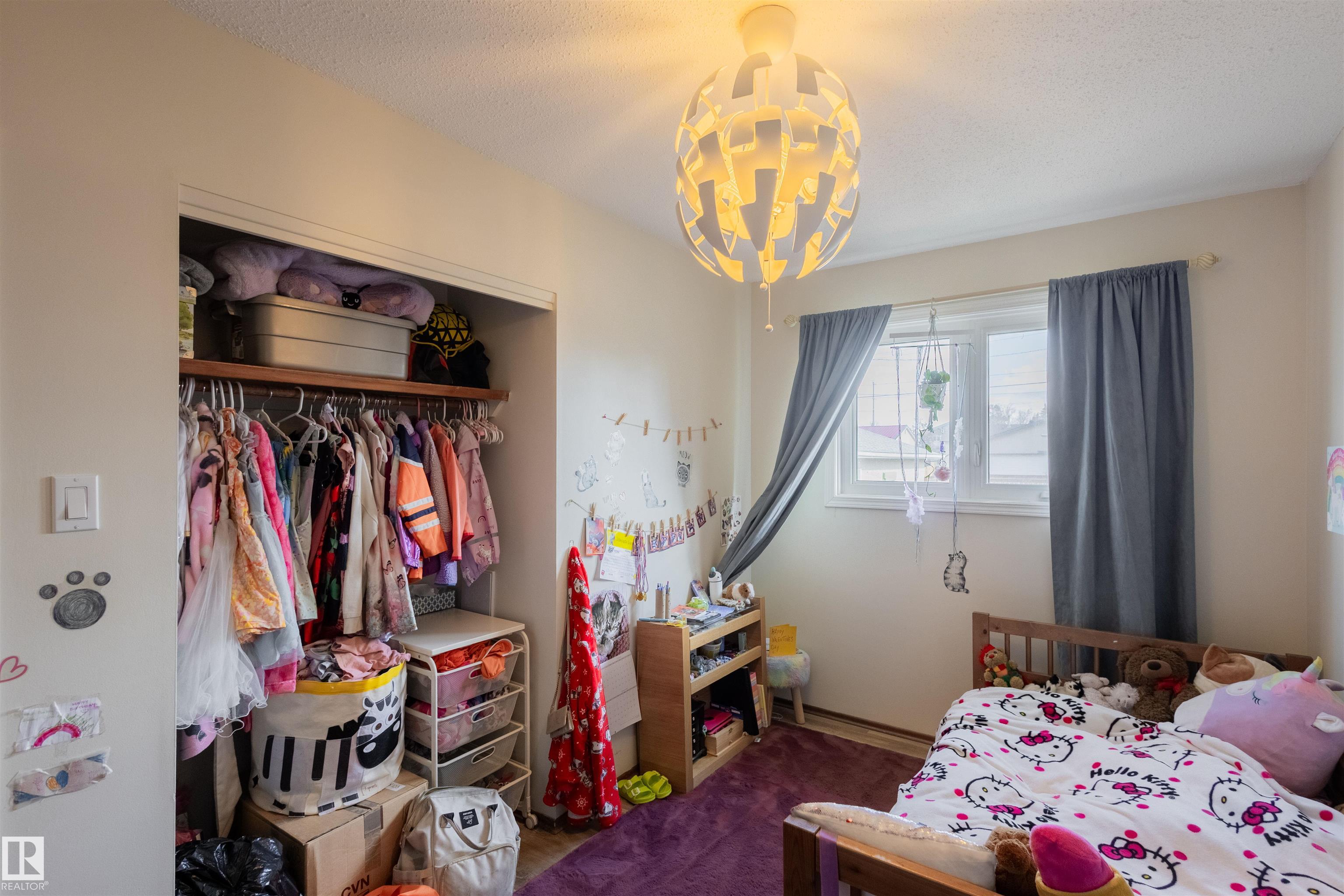 Photo 16 at 5931 138 Avenue NW, York, Edmonton