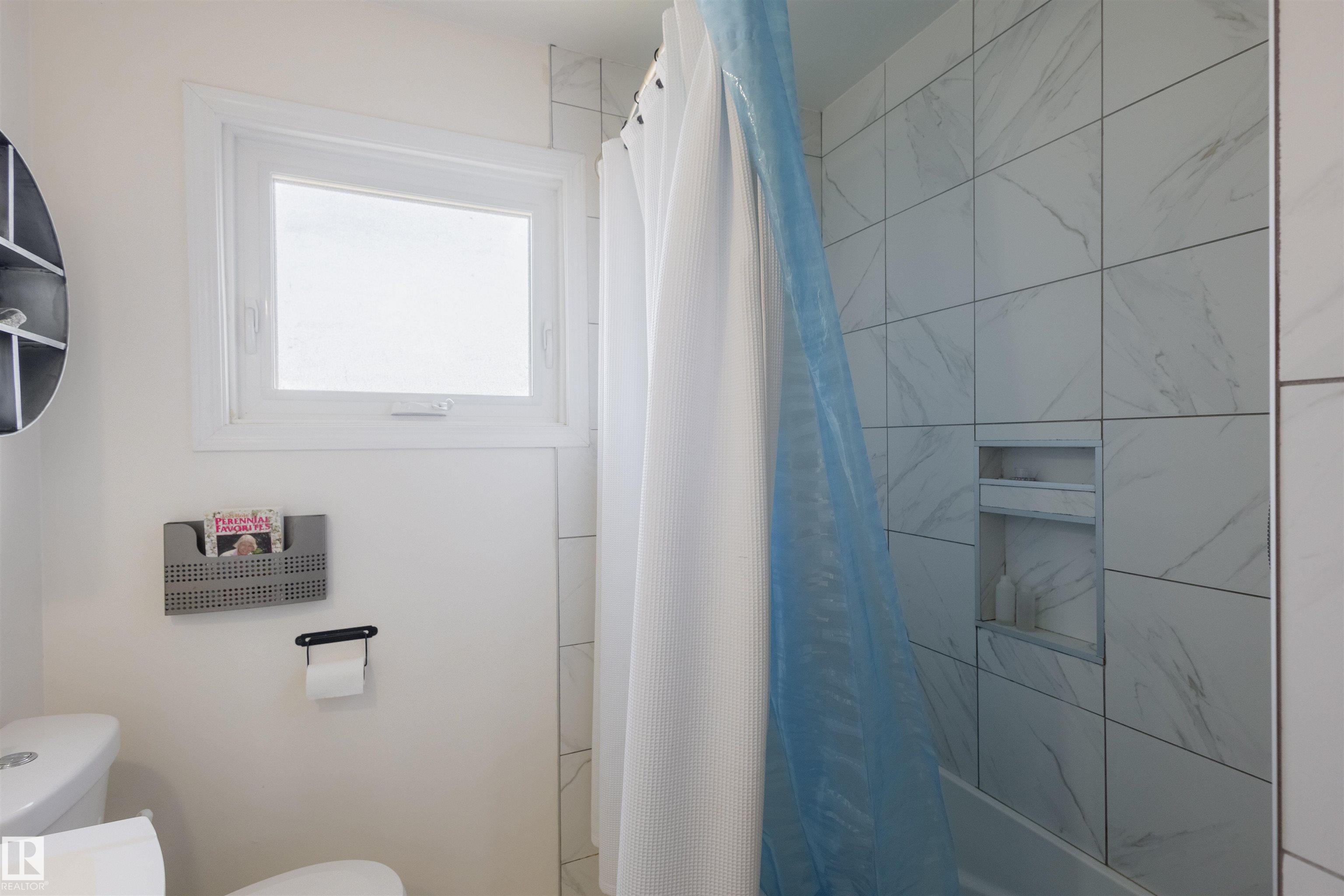 Photo 18 at 5931 138 Avenue NW, York, Edmonton