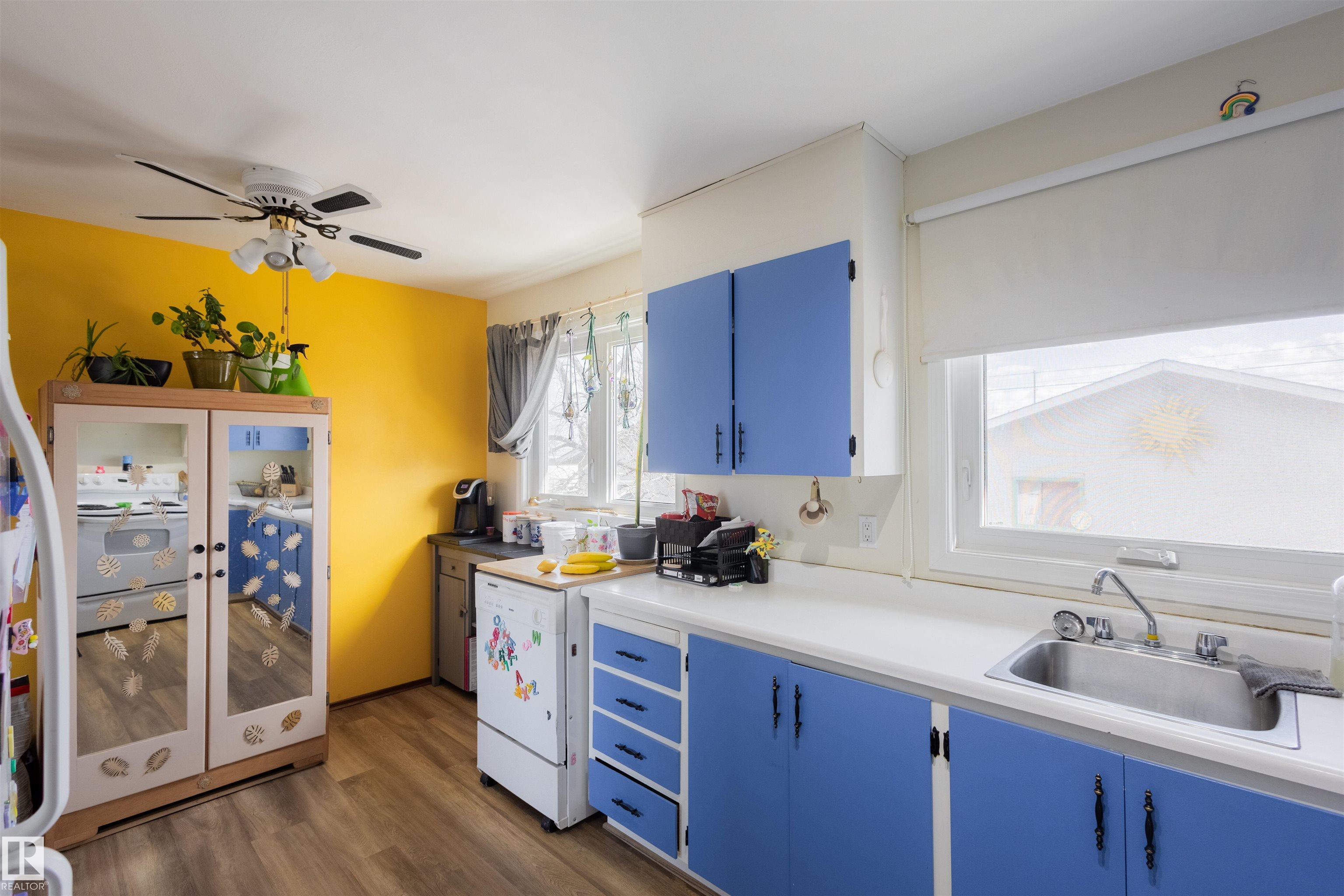 Photo 7 at 5931 138 Avenue NW, York, Edmonton