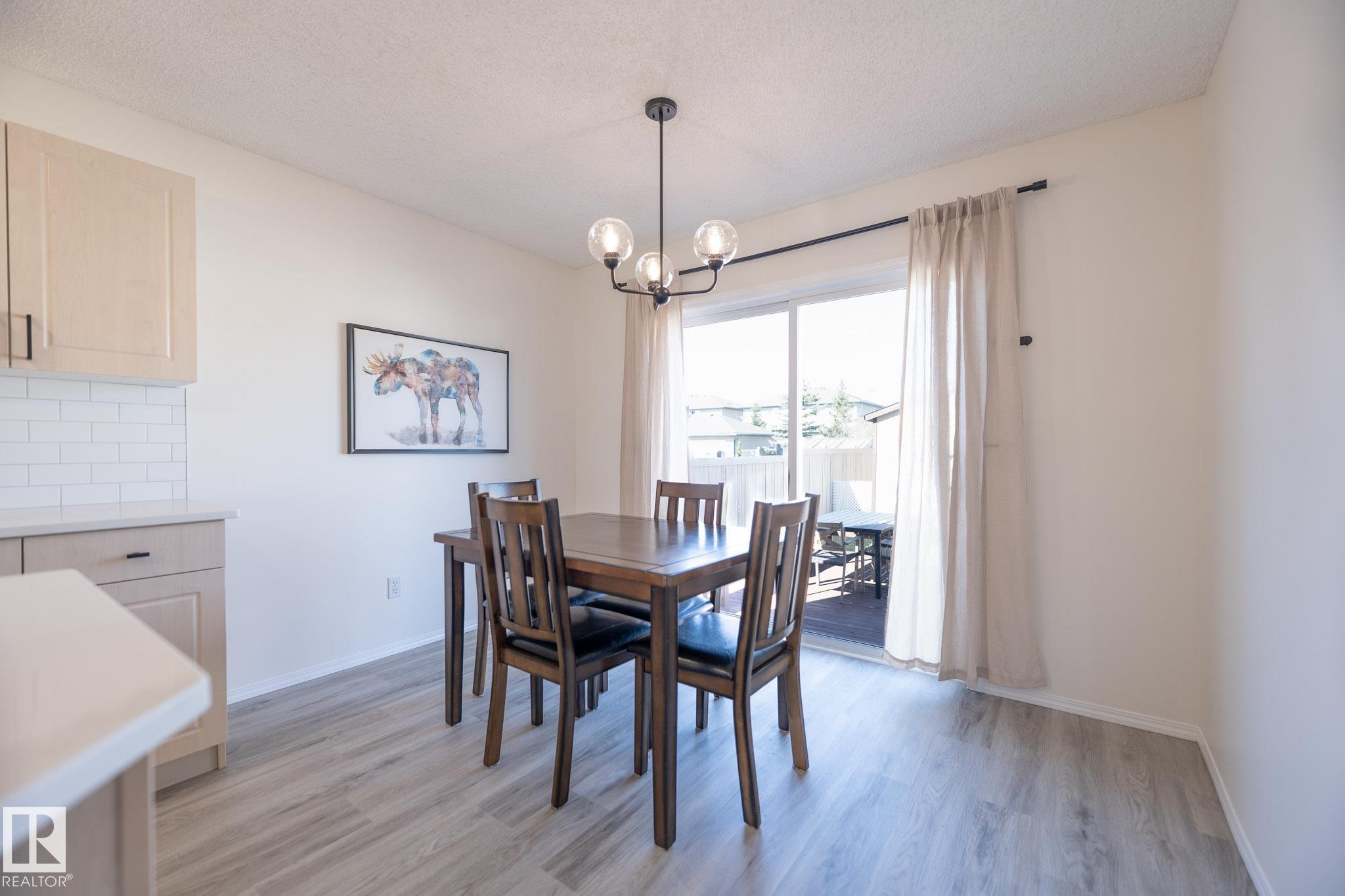 Photo 10 at 2928 25 Street NW, Silver Berry, Edmonton
