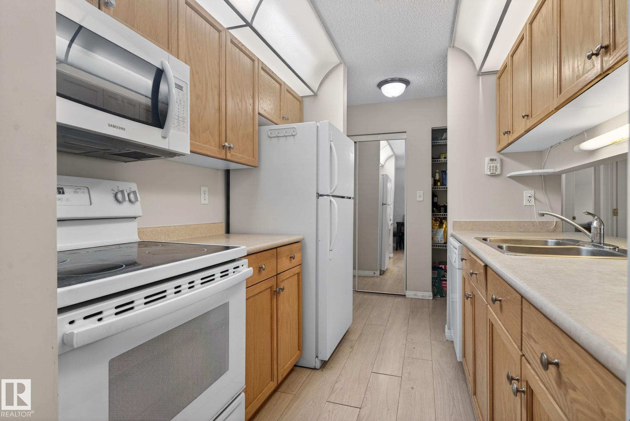 Photo 6 at 129 - 4210 139 Avenue NW, Clareview Town Centre, Edmonton