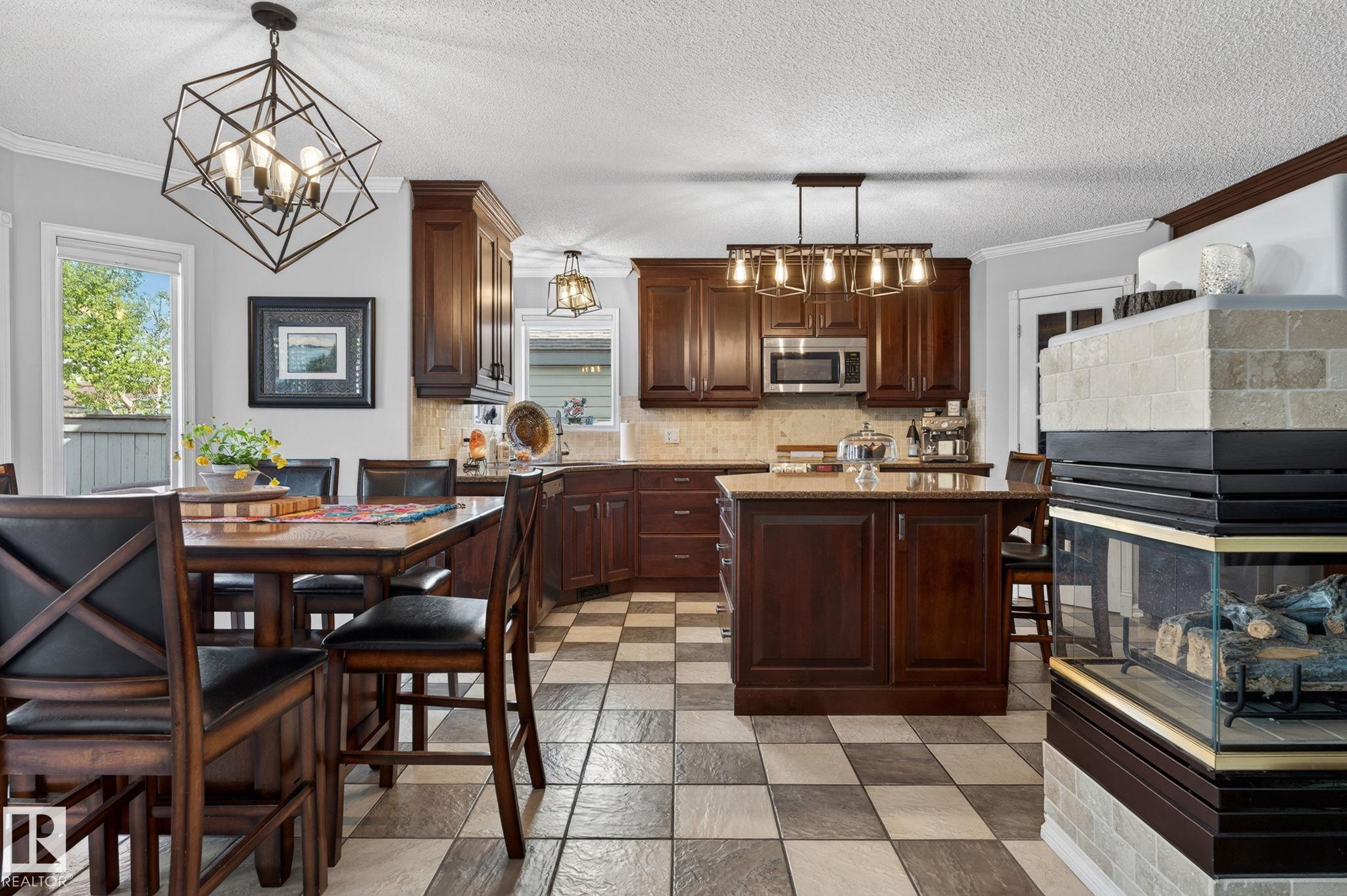 Photo 10 at 4830 188 Street NW, Jamieson Place, Edmonton
