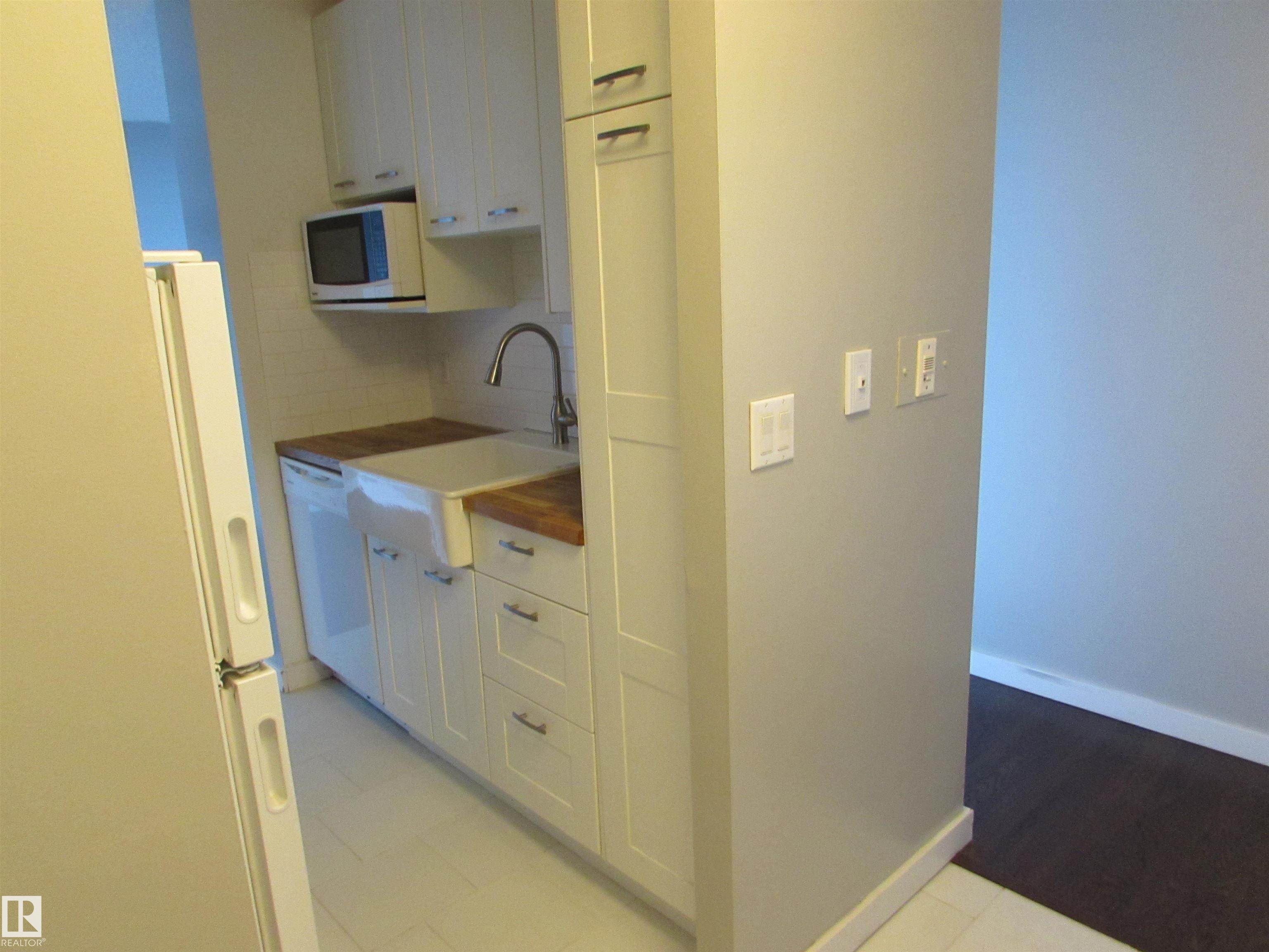 Photo 11 at 708 - 13910 Stony Plain Road NW, Glenora, Edmonton