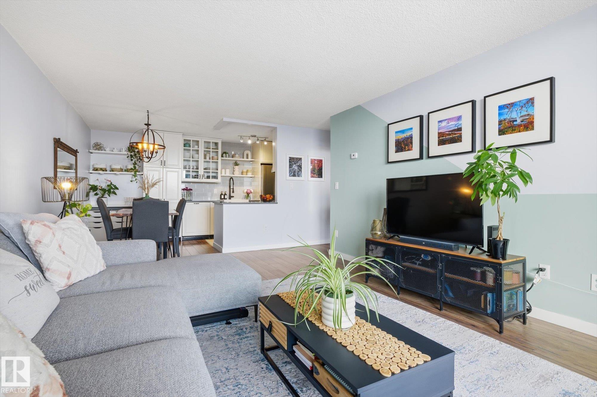 Photo 12 at 1513 - 13910 Stony Plain Road NW, Glenora, Edmonton
