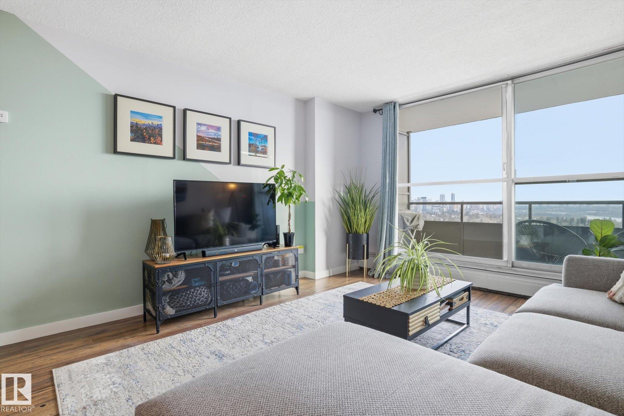 Photo 10 at 1513 - 13910 Stony Plain Road NW, Glenora, Edmonton