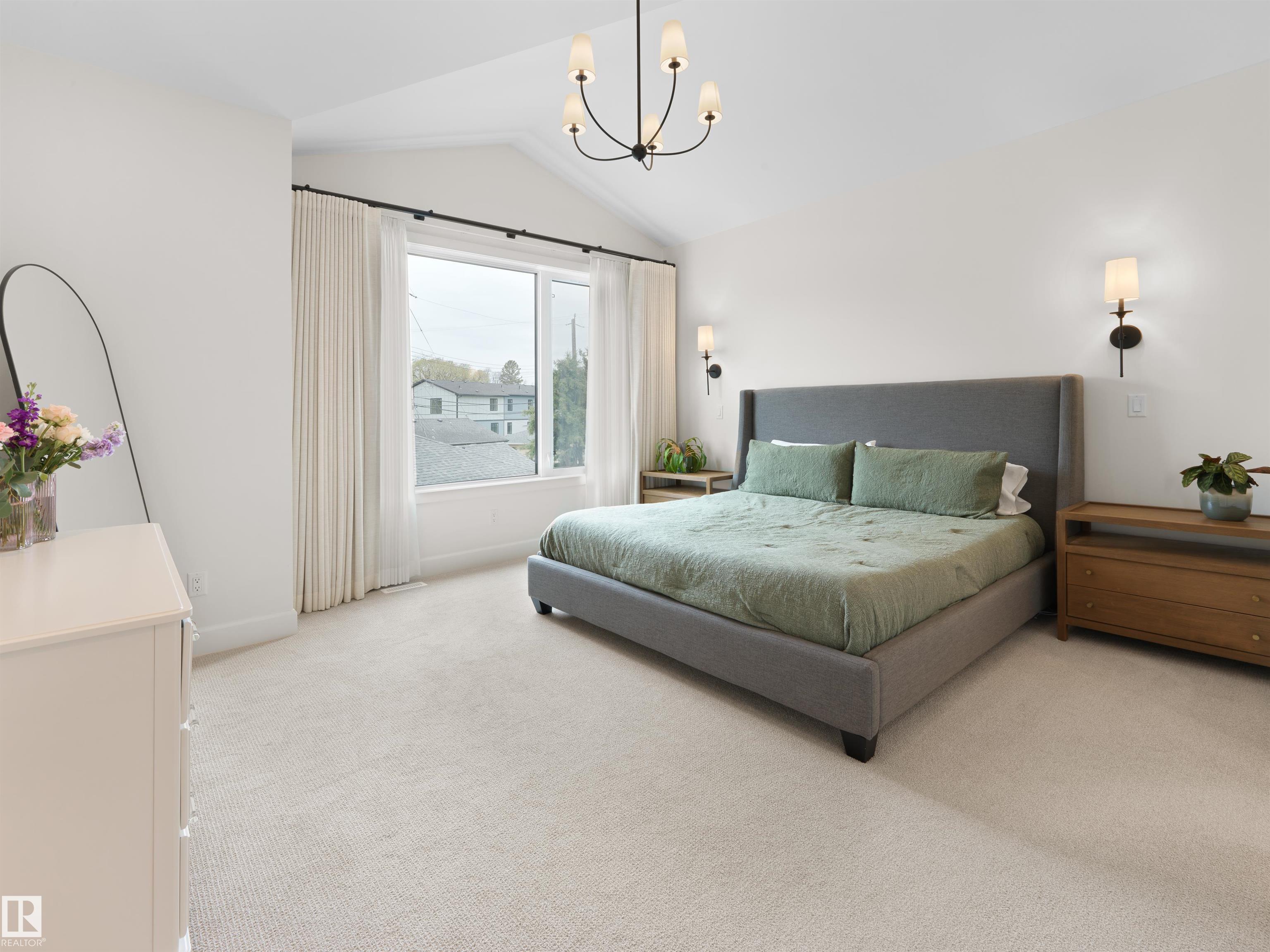 https://zimg.paragon.ice.com/ParagonImages/Property/PM/RAE/225401782/15/0/0/0b7fb0f674779d57f8d7a744e7b13425/1/20f8c6287b4c949f16d578e79732a3e8/225401782-4ad590d4-befd-48cc-97a3-3a4d9f2eb5bd.JPG