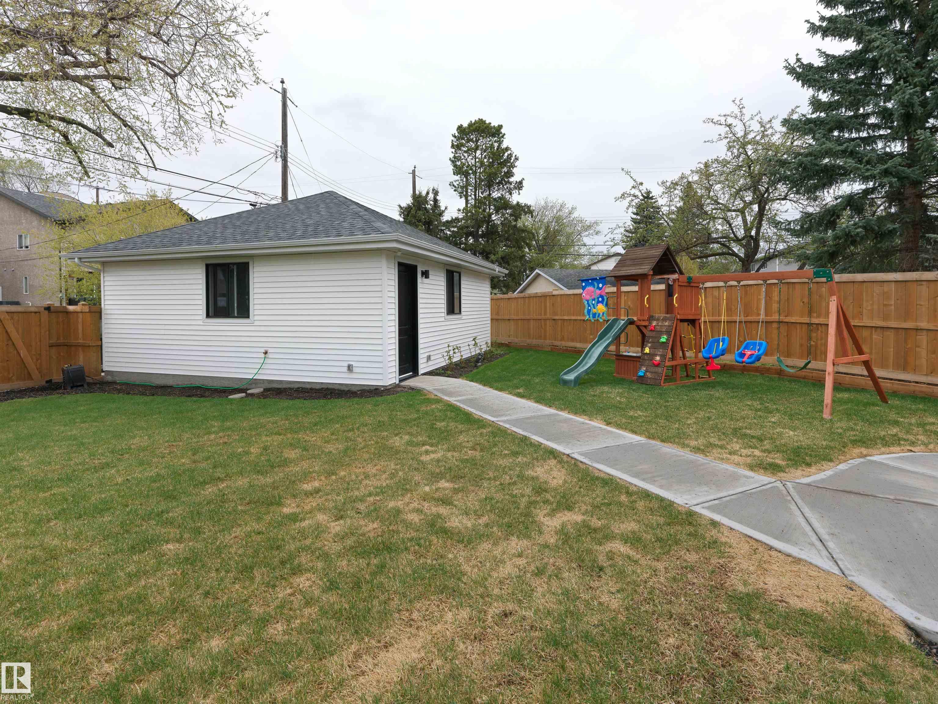 https://zimg.paragon.ice.com/ParagonImages/Property/PM/RAE/225401782/43/0/0/6bcd5244cfe81ef1a671bd618119cebc/1/20f8c6287b4c949f16d578e79732a3e8/225401782-d30d5c6f-116c-4392-9dac-21ea3e1fb7e0.JPG