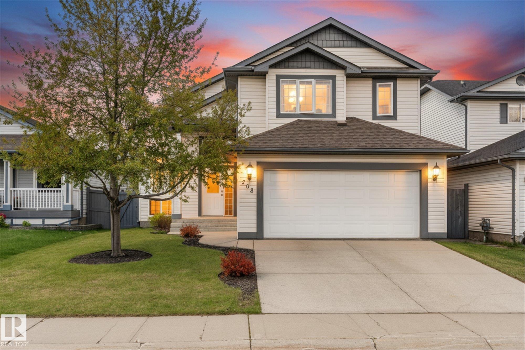 208 Forrest Drive, Forrest Greens, Sherwood Park