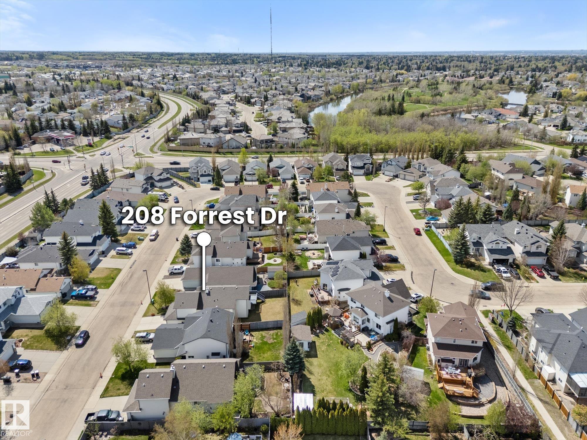 208 Forrest Drive, Forrest Greens, Sherwood Park