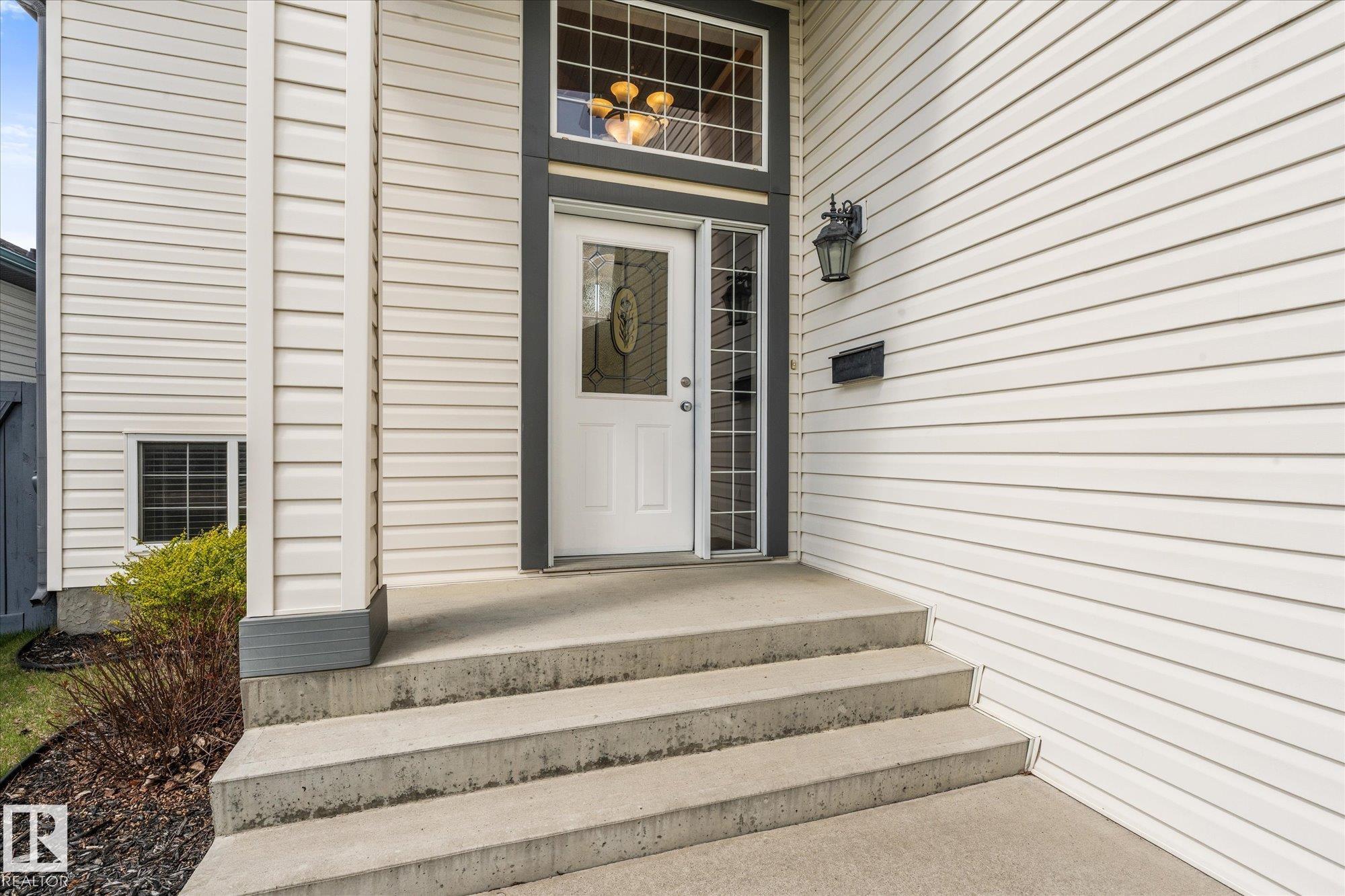 208 Forrest Drive, Forrest Greens, Sherwood Park