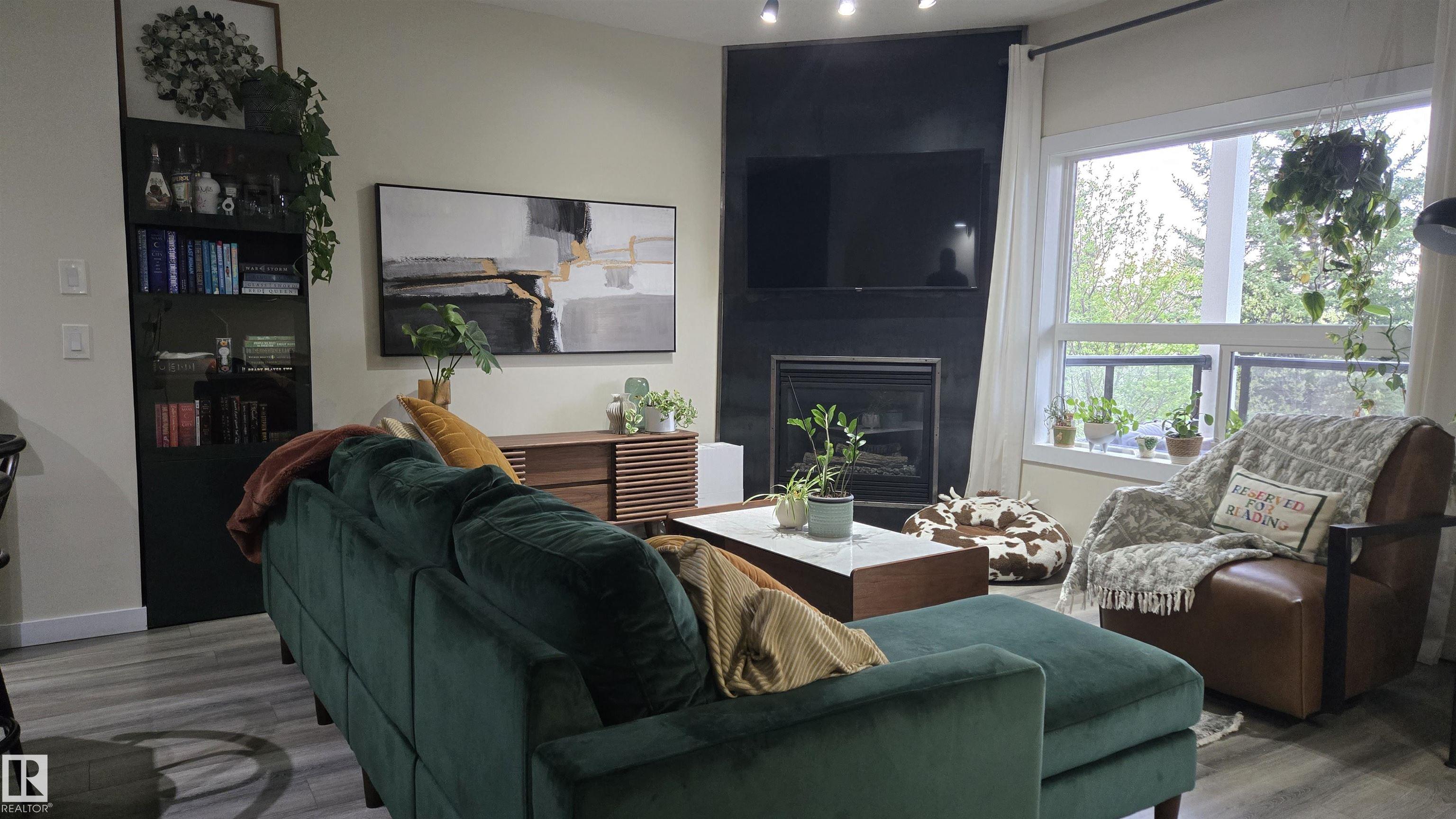 Photo 7 at 90 - 3010 33 Avenue NW, Silver Berry, Edmonton