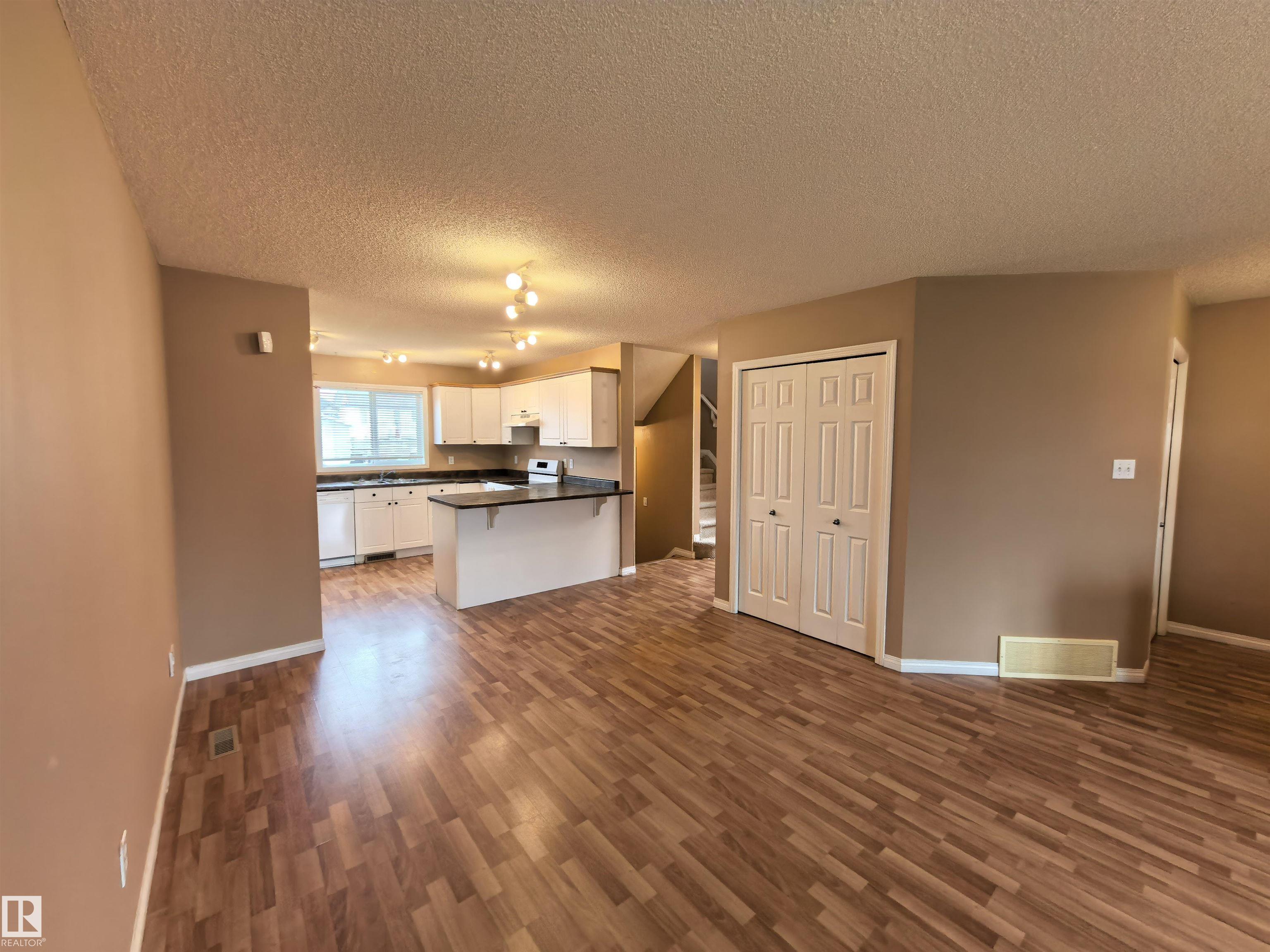 Photo 8 at 383 Silverberry Road NW, Silver Berry, Edmonton