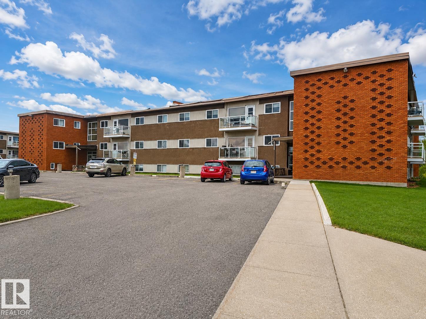 17 - 6215 98 Avenue NW, Ottewell, Edmonton