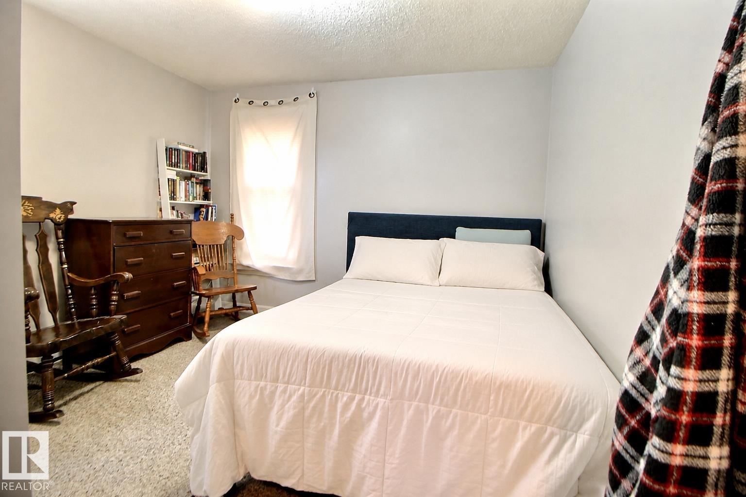 https://zimg.paragon.ice.com/ParagonImages/Property/PM/RAE/225401803/9/0/0/40fb985f599decddab6b0cee13471e61/1/58055e0c223a6334d5b4c6e7f089b0ab/225401803-52e0e108-6088-47f8-bdbe-4cfcd8de8500.JPG