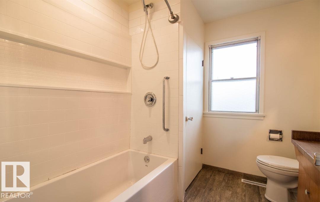 Photo 17 at 10328 42 Street NW, Gold Bar, Edmonton
