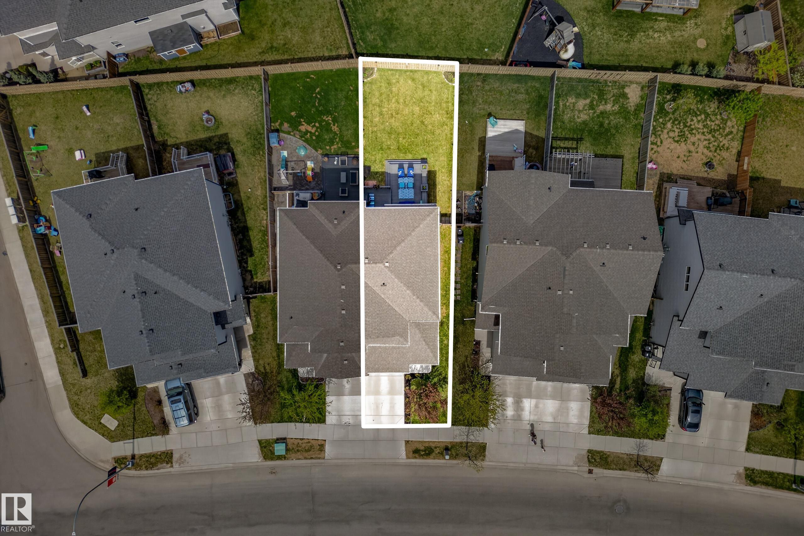 https://zimg.paragon.ice.com/ParagonImages/Property/PM/RAE/225401813/39/0/0/52f0cb2694e57721704d838c3b111c48/1/b1343608a0bc0dd483e3696c8f5edf18/225401813-2f0bd9b2-6ccf-44f7-84ac-ec188b01b26d.JPG