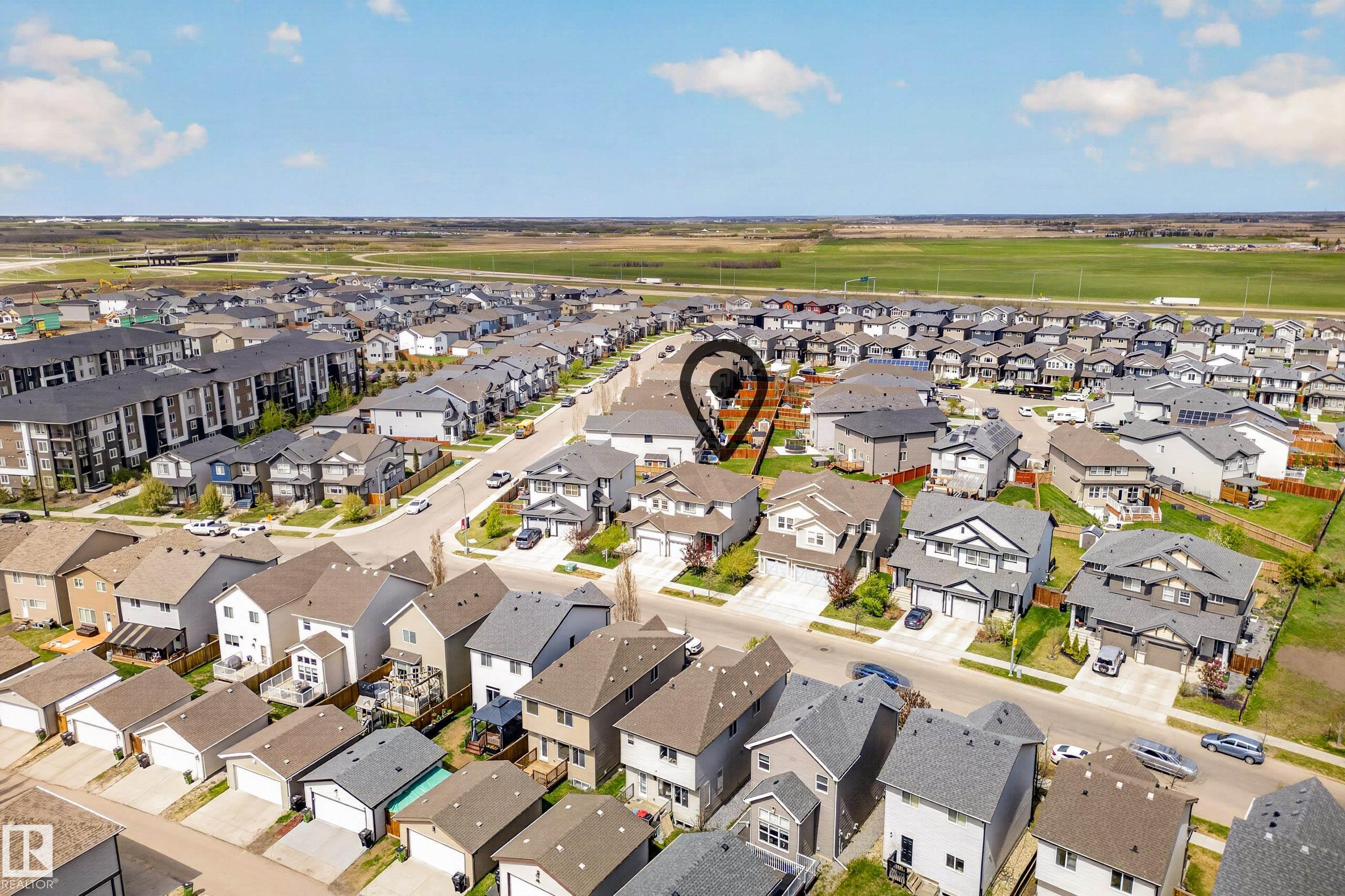 https://zimg.paragon.ice.com/ParagonImages/Property/PM/RAE/225401813/40/0/0/29ab9ee5e24072cee991cc3c281b1fe3/1/b1343608a0bc0dd483e3696c8f5edf18/225401813-f1f53802-67d0-48ab-aa1b-d7f7ffd60cd1.JPG