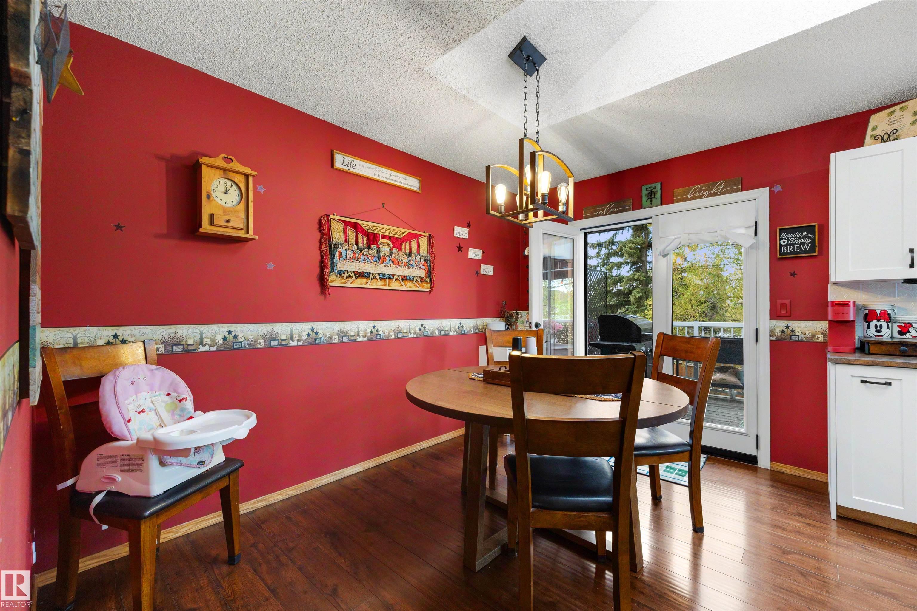 486 Rainbow Crescent, Regency Park, Sherwood Park