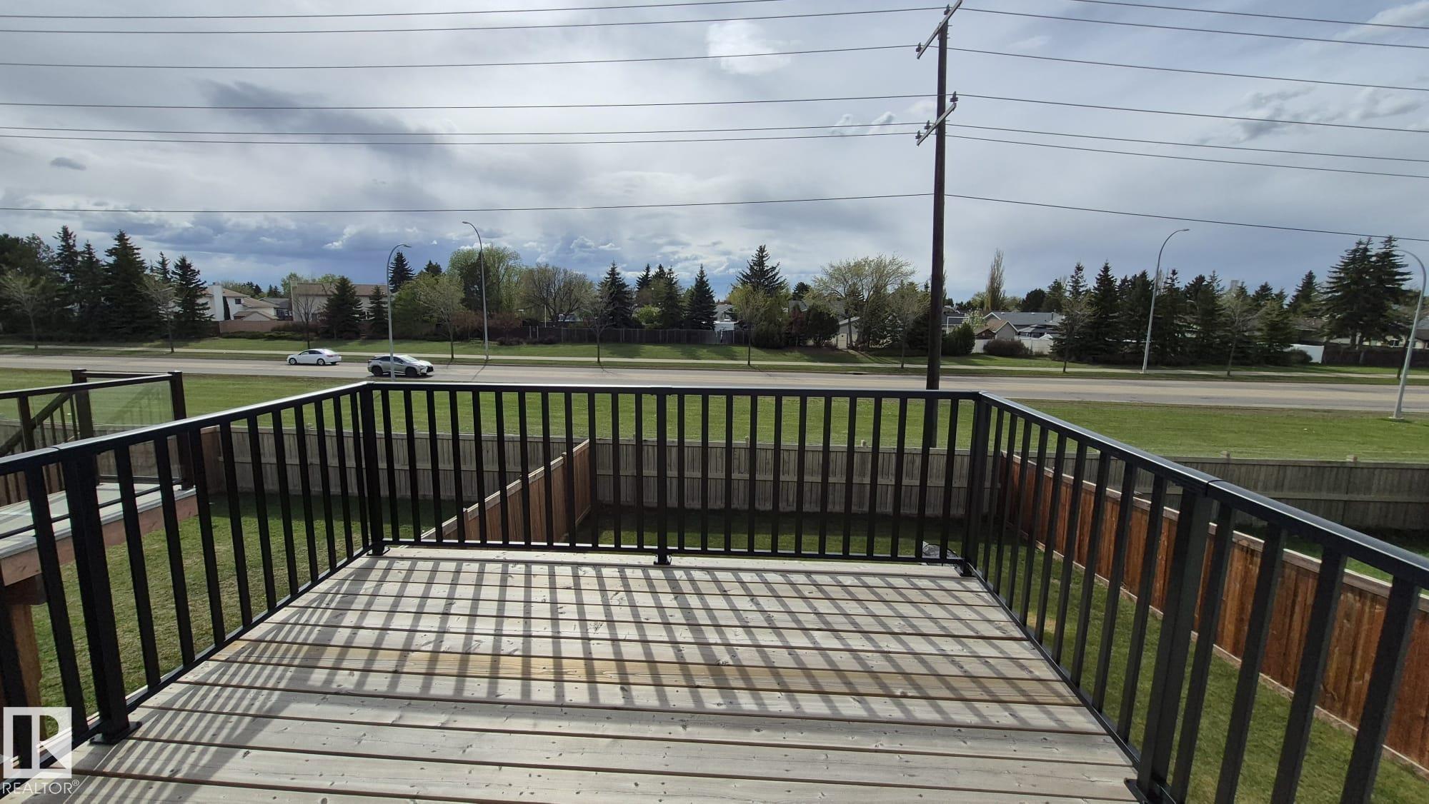 Photo 18 at 2044 33b Street NW, Laurel, Edmonton