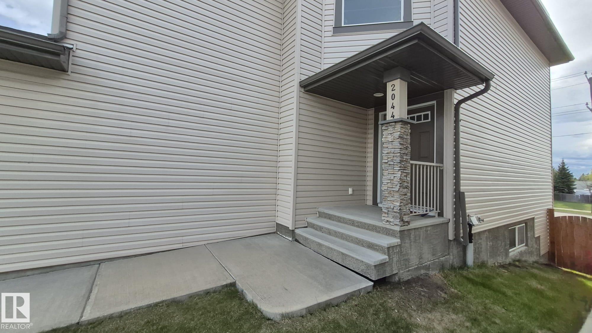 2044 33b Street NW, Laurel, Edmonton