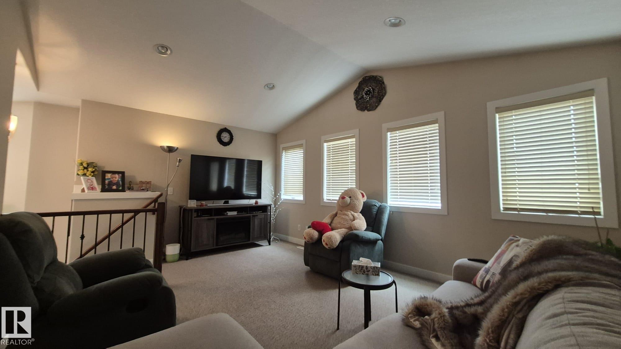Photo 26 at 2044 33b Street NW, Laurel, Edmonton
