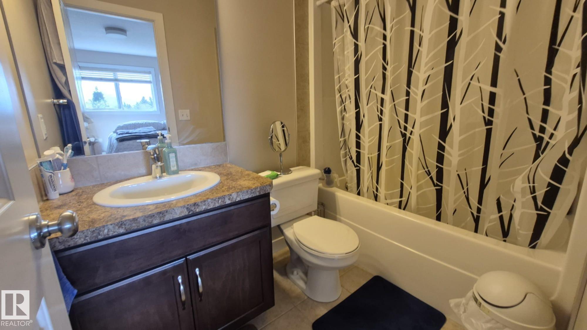 2044 33b Street NW, Laurel, Edmonton