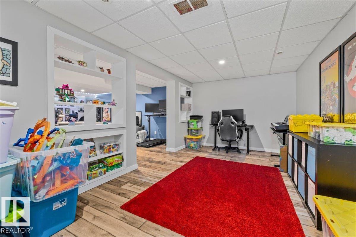 Photo 31 at 10 Dickens Street, South Pointe, Fort Saskatchewan