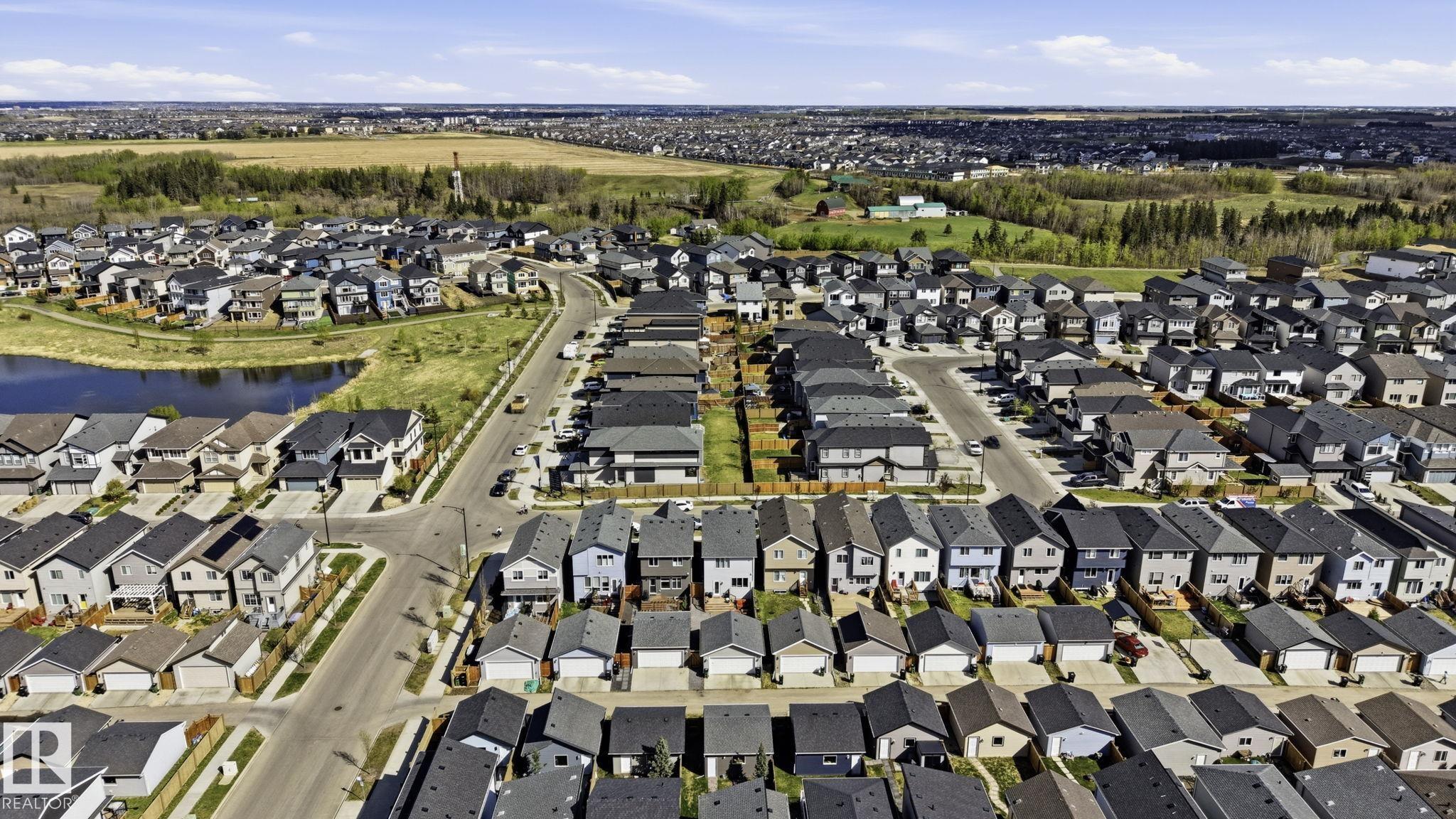 https://zimg.paragon.ice.com/ParagonImages/Property/PM/RAE/225401828/32/0/0/3fb7a89138e15a784cb19061c461e31e/1/c94611455d58a1930222e02f8282c77b/225401828-48ae34d3-a8d6-4232-97f7-5514bbf6ed8f.JPG