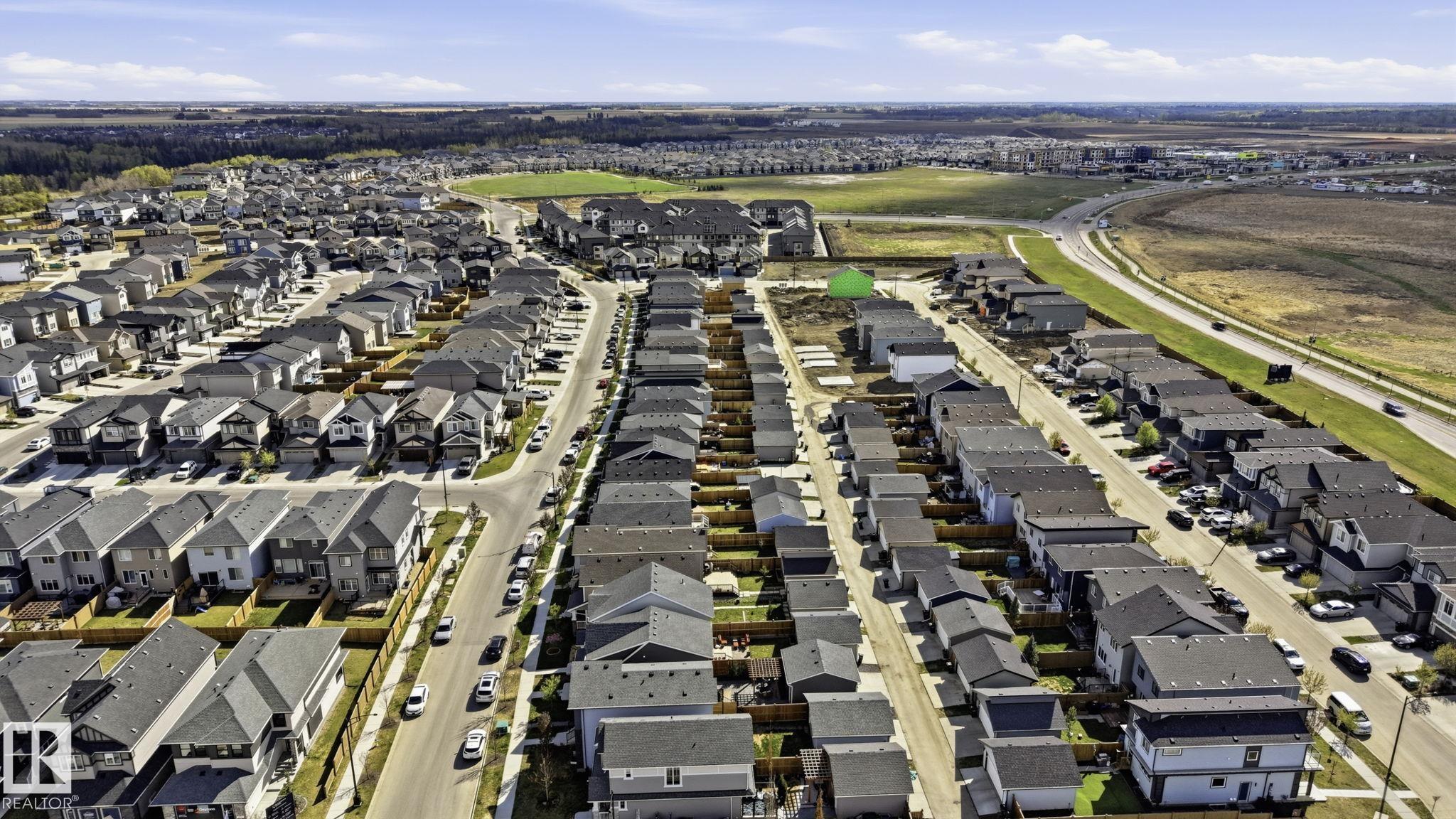 https://zimg.paragon.ice.com/ParagonImages/Property/PM/RAE/225401828/33/0/0/df501cb5a63df3733f7461df65449721/1/c94611455d58a1930222e02f8282c77b/225401828-4737280b-f4cc-478d-811c-14700031b1a4.JPG