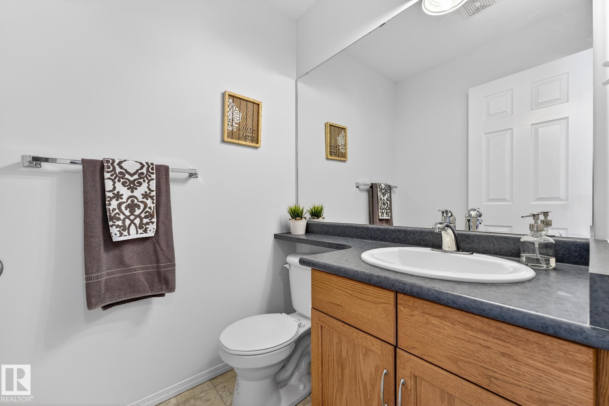 Photo 11 at 16 - 225 Blackburn Drive SW, Blackburne, Edmonton