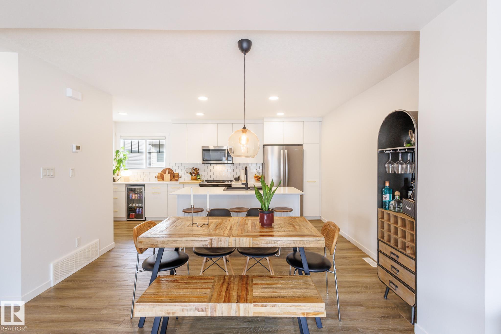 Picture for #104 1530 Tamarack BV NW NW