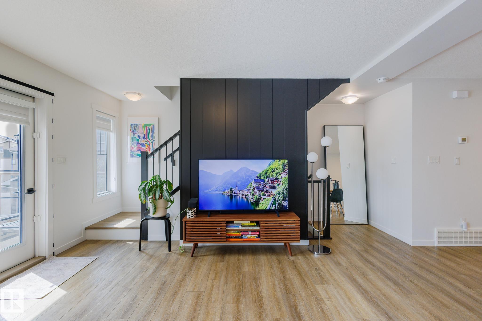 Picture for #104 1530 Tamarack BV NW NW