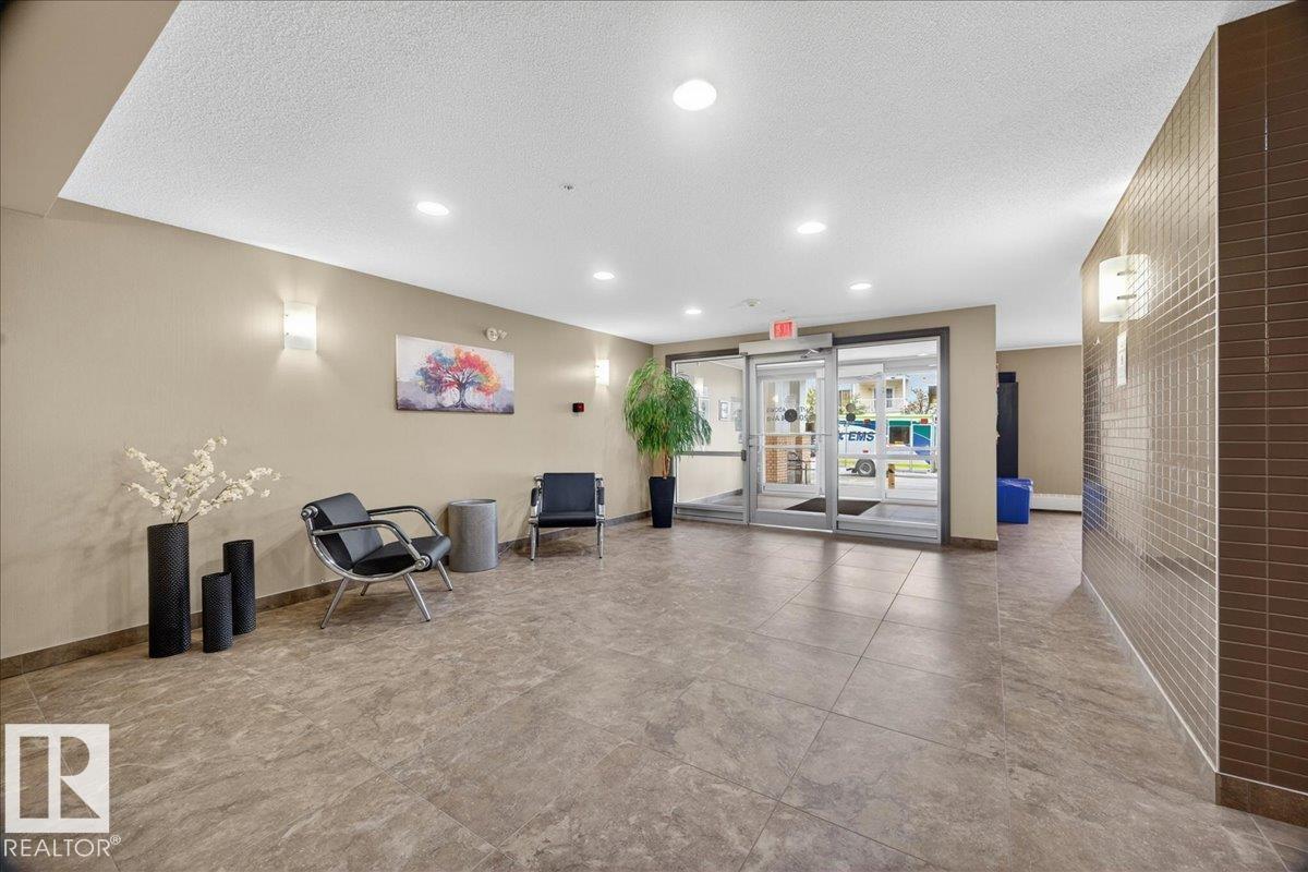 408 - 2204 44 Avenue NW, Larkspur, Edmonton