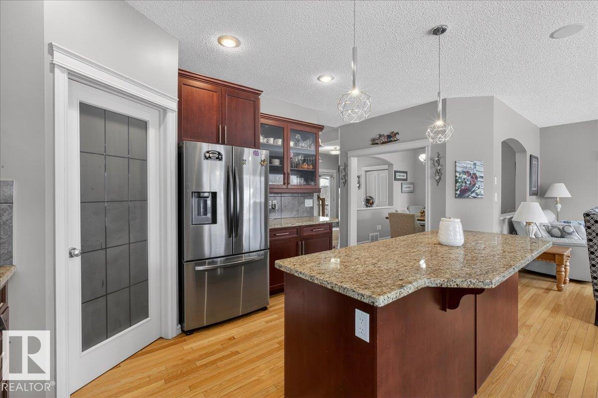 https://zimg.paragon.ice.com/ParagonImages/Property/PM/RAE/225401846/7/0/0/6c6c70571dfb6e202bed3b03420d644e/1/dbeb34b314d3ec266d8d7cecbc8120ca/225401846-3A820197-FFBC-40CB-9FB6-FEB173A2CFCD.JPG