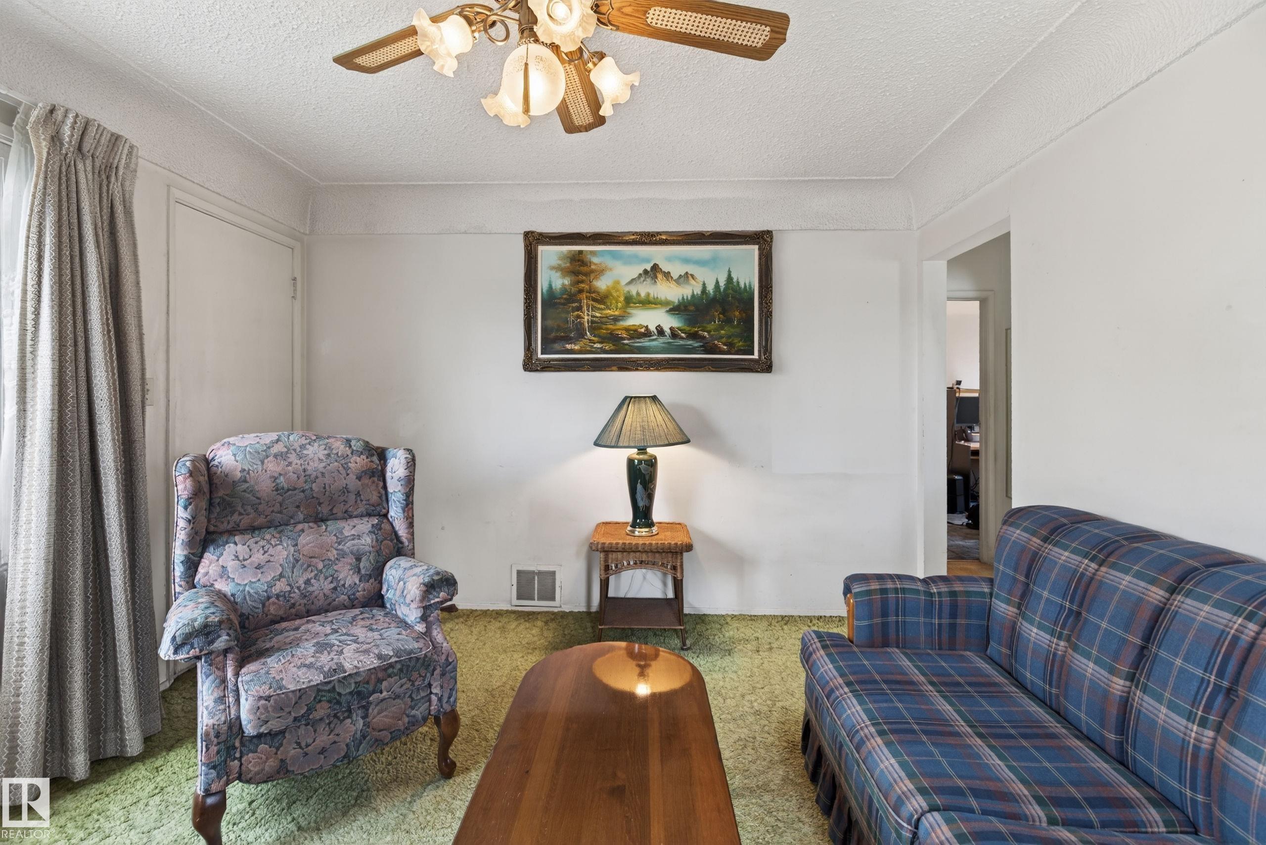 https://zimg.paragon.ice.com/ParagonImages/Property/PM/RAE/225401847/12/0/0/ecccd650eb4a4152dee3998a4dd99b5e/1/e14317010f1691a90181dd2805a9a965/225401847-b21c740f-19aa-488b-b1cf-8775345ec6cd.JPG