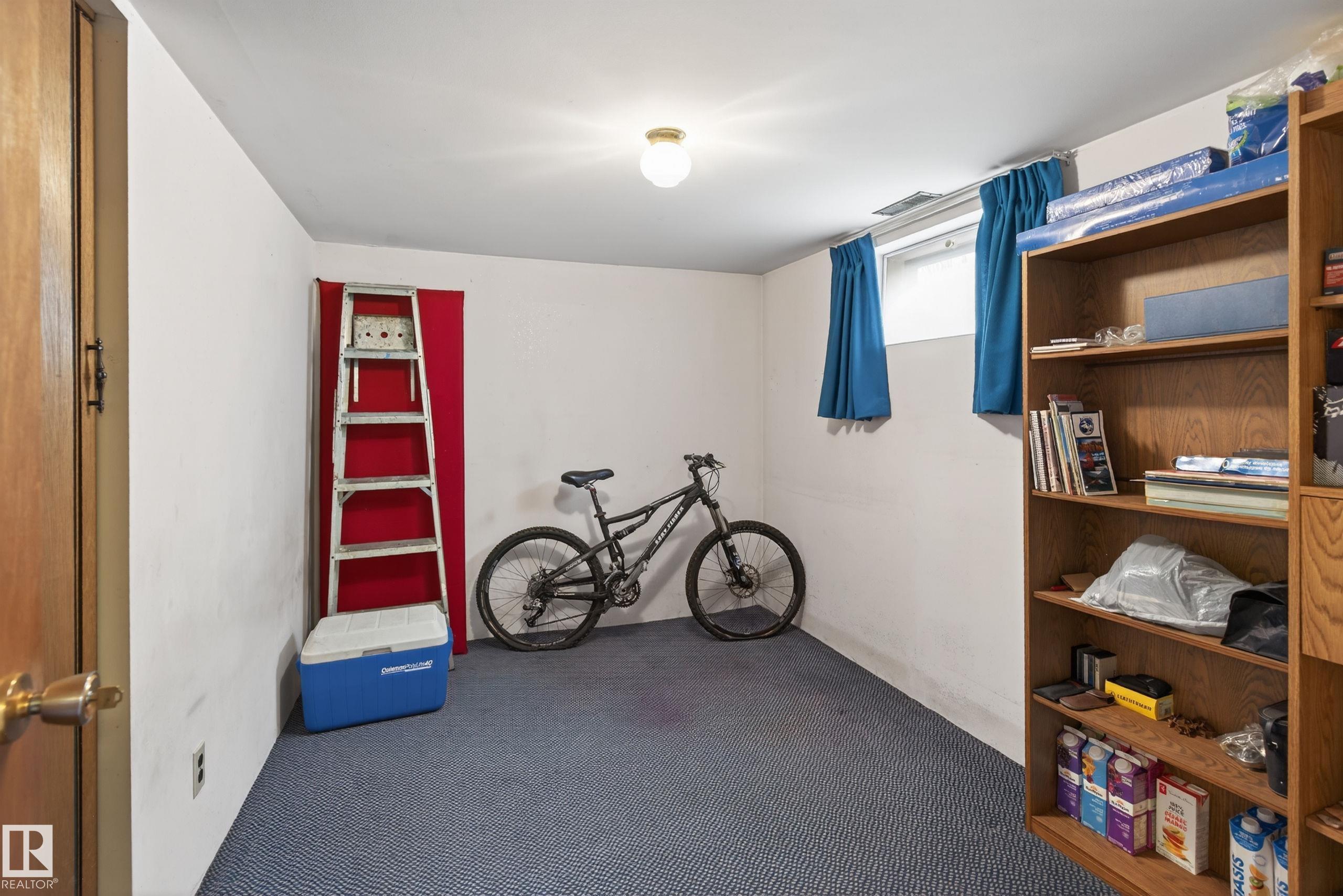 https://zimg.paragon.ice.com/ParagonImages/Property/PM/RAE/225401847/24/0/0/31c28cf4991ec29c6ed48a2d871d7ce3/1/e14317010f1691a90181dd2805a9a965/225401847-5e6b65cf-3e5d-490d-83c2-3fd54aee19f5.JPG